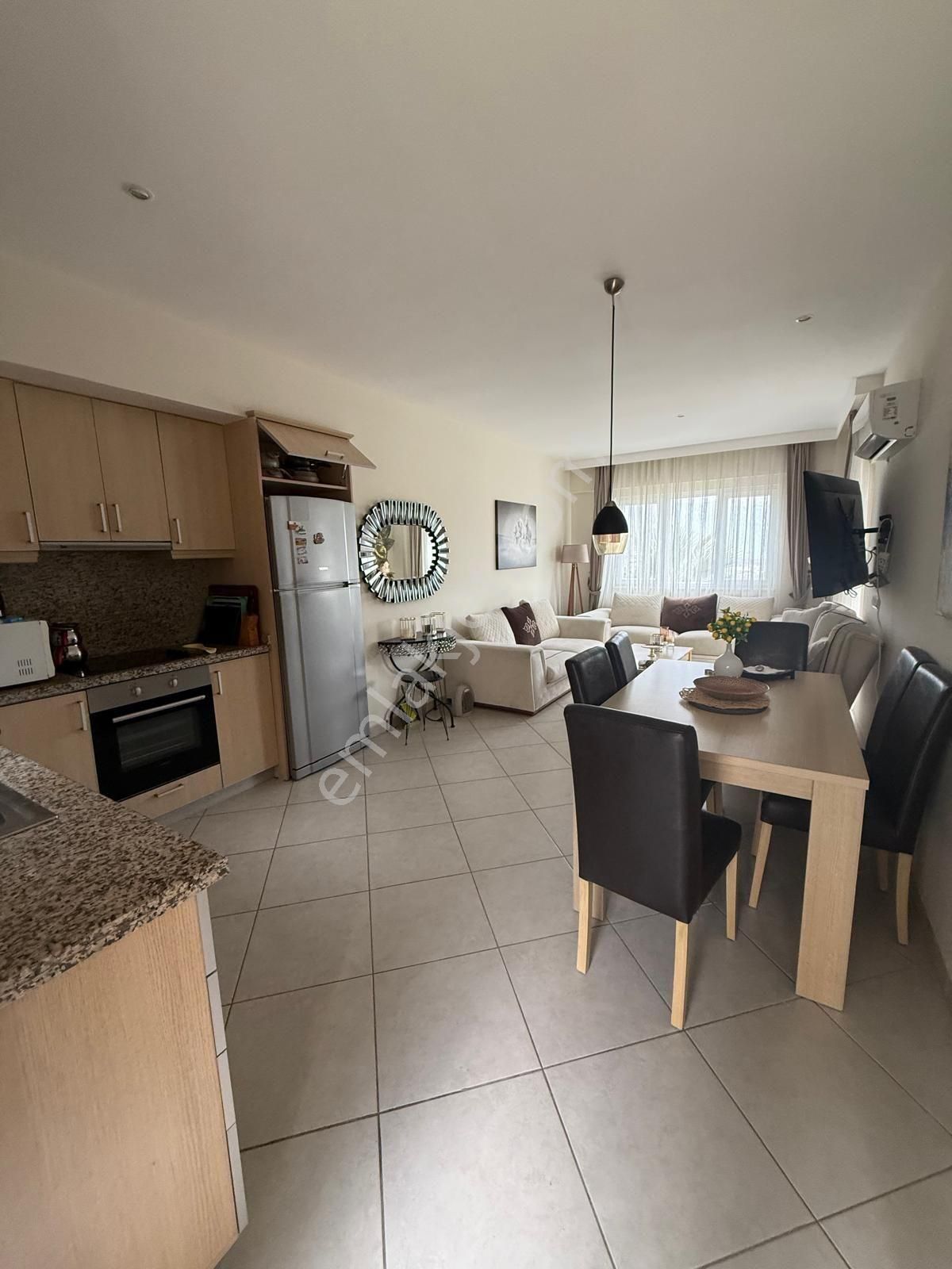 Havuzlu Sitede Eşyalı Yazlık - Görsel 21