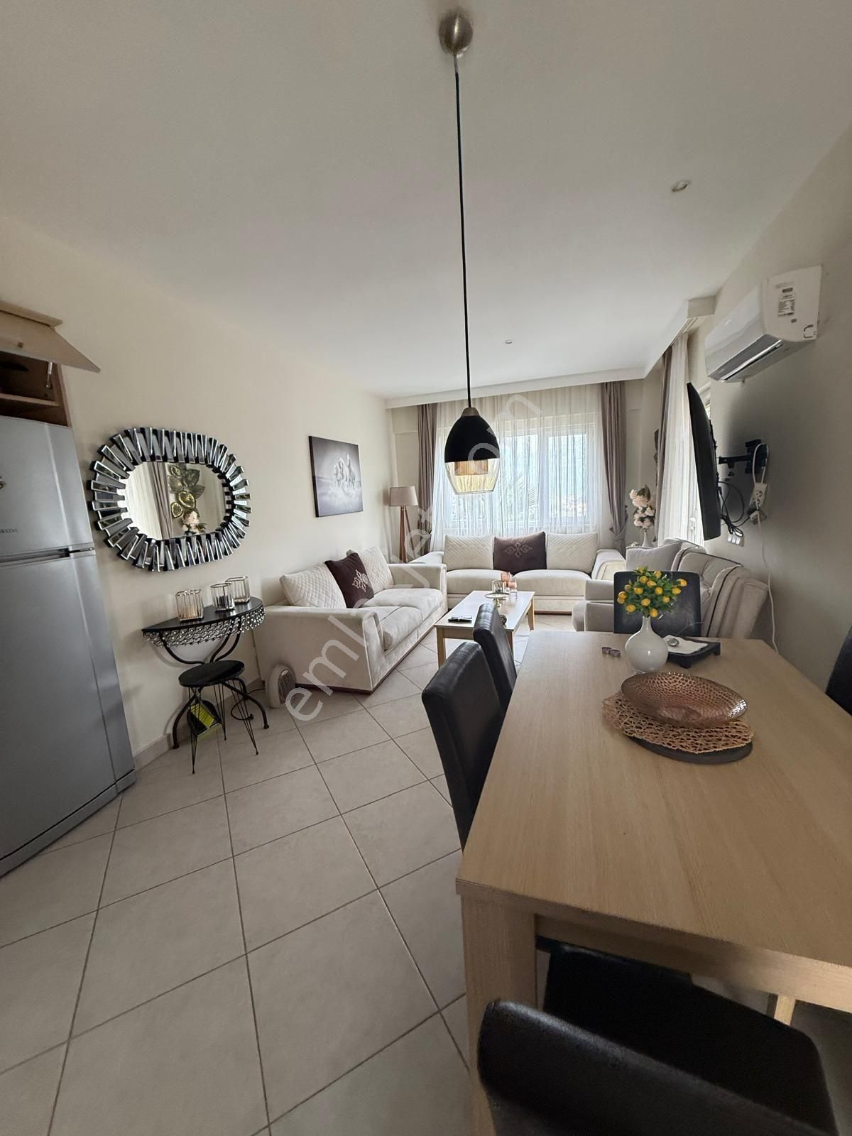 Havuzlu Sitede Eşyalı Yazlık - Görsel 17