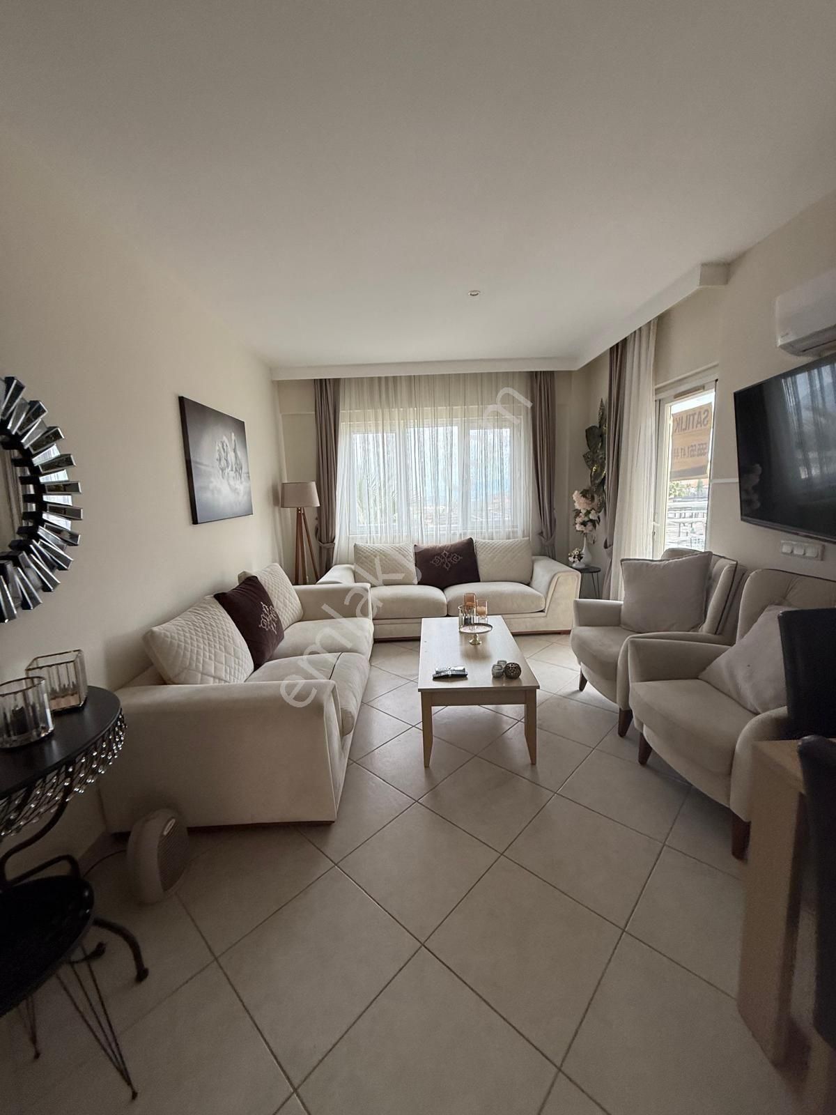 Havuzlu Sitede Eşyalı Yazlık - Görsel 19