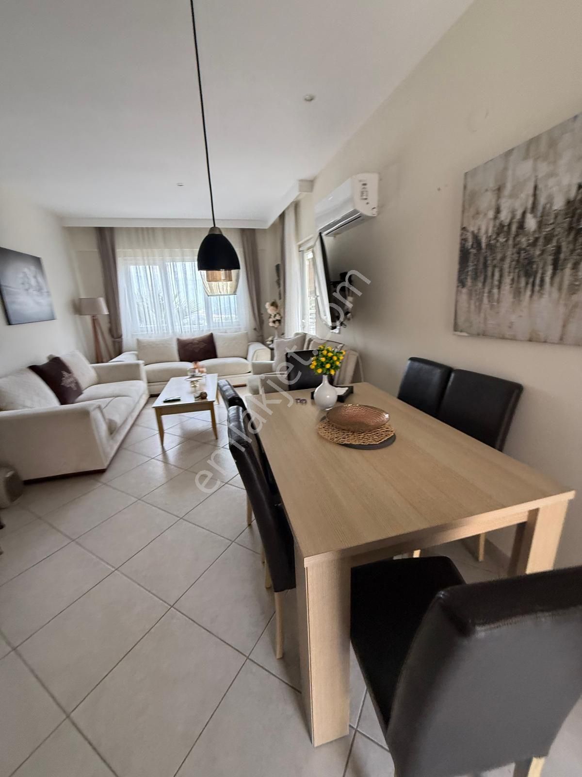 Havuzlu Sitede Eşyalı Yazlık - Görsel 10