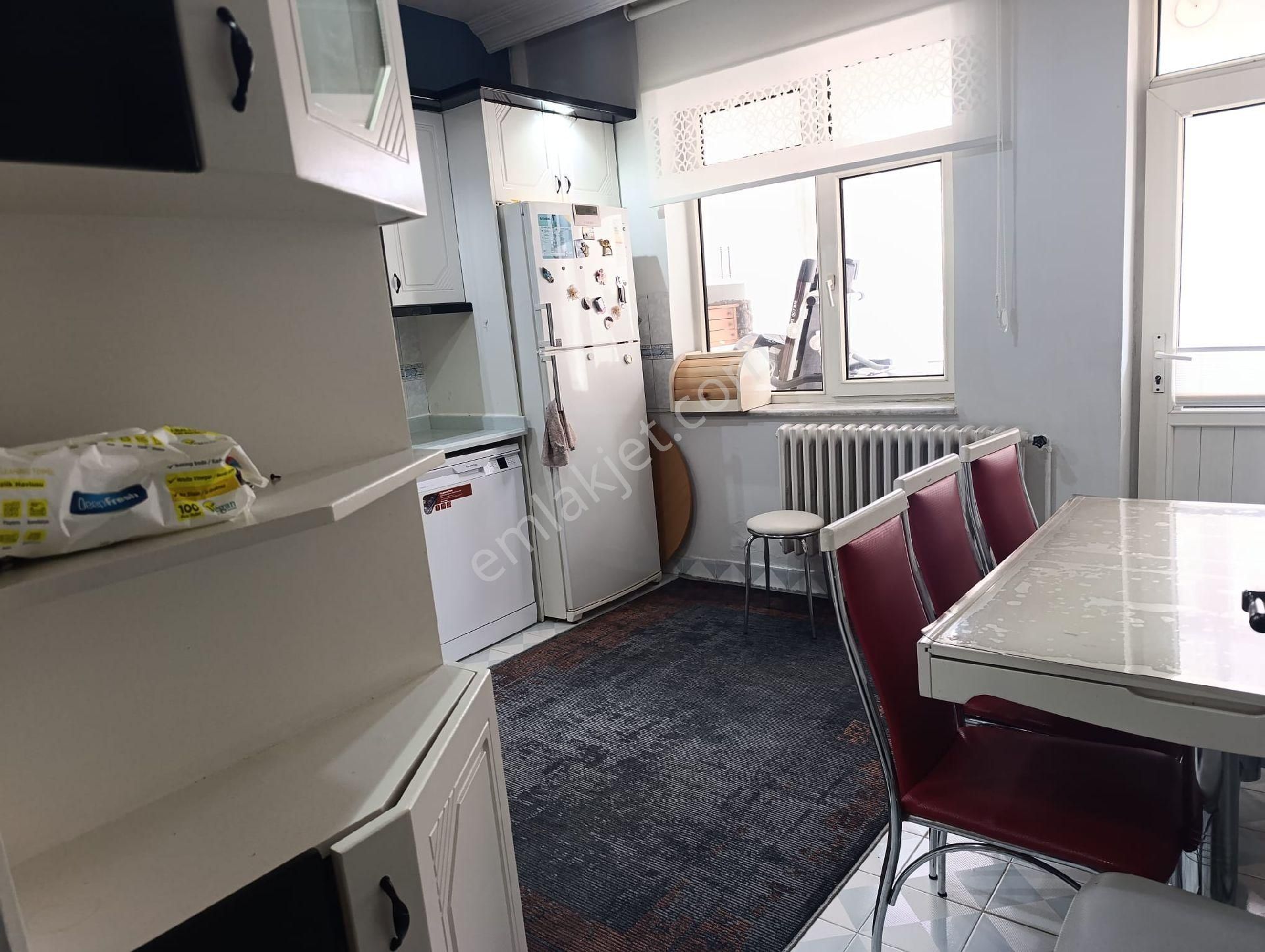 Emin Gyo'dan Hüsamettin Çelebi Mahallesinde Satılık 3+1 Arakat Daire - Görsel 5