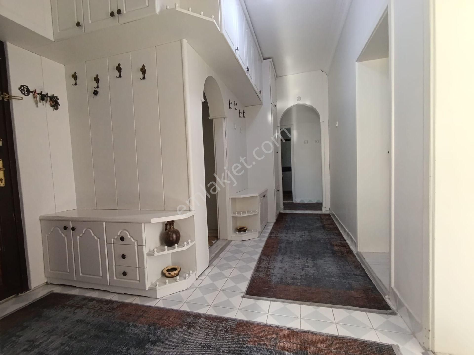 Emin Gyo'dan Hüsamettin Çelebi Mahallesinde Satılık 3+1 Arakat Daire - Görsel 11