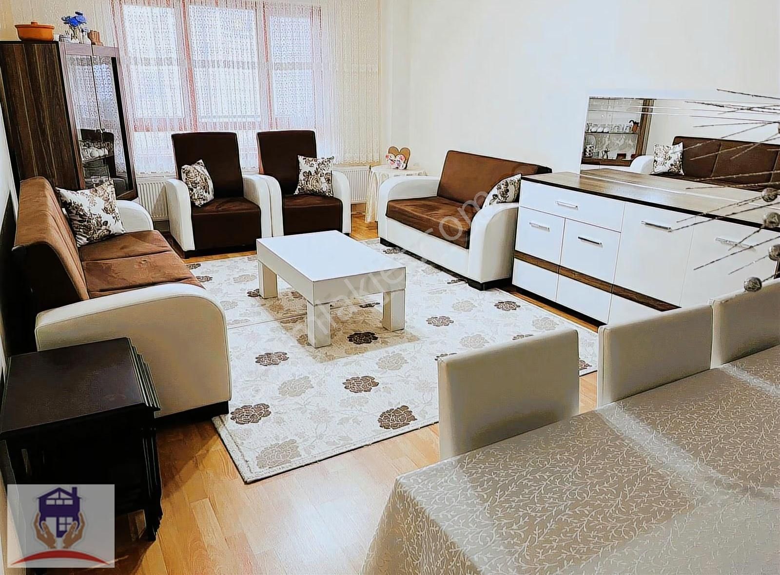 Vadim Emlak^tan Park Cepheli Orta Kat Süper Konum 3+1 Daire