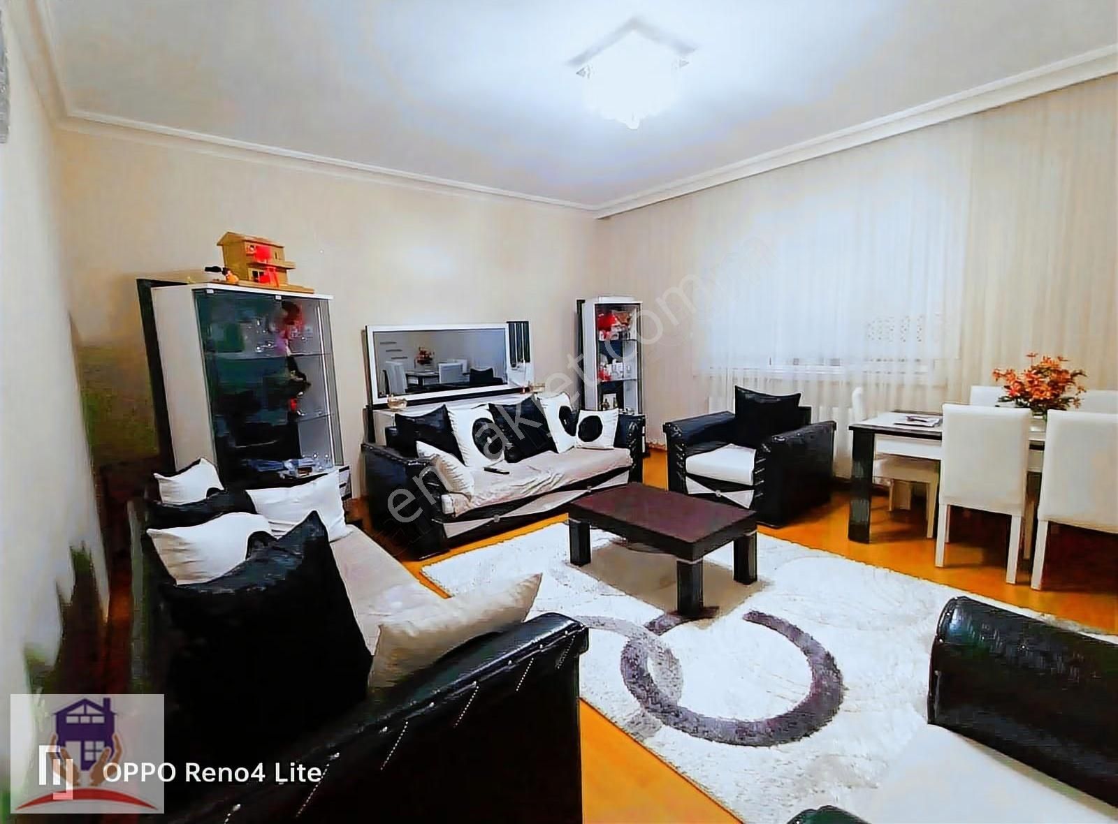 Pursaklar Yunıus Emre Cad Üzeri Fuul 2+1 Yüksek Giriş Daire