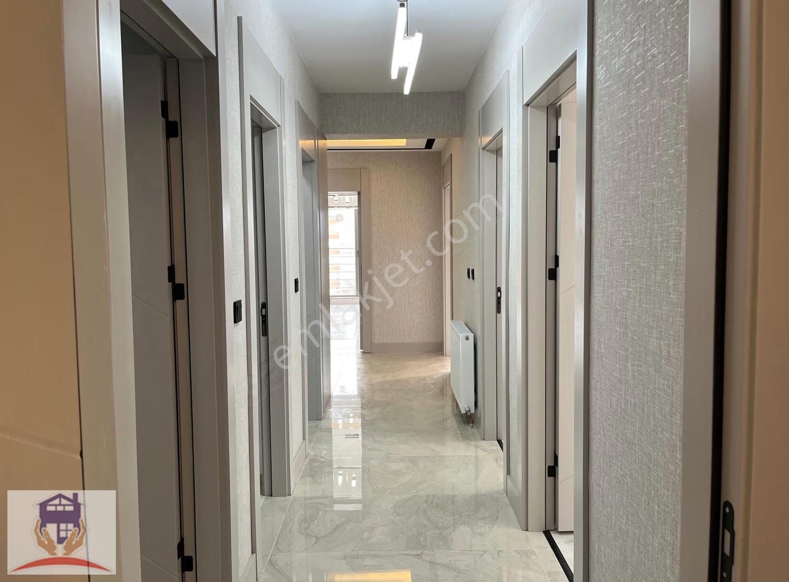 Hakan Akbıyık Okulu Yakını Bulvar Cepheli Süper Lüks 4+1 Daire - Görsel 3