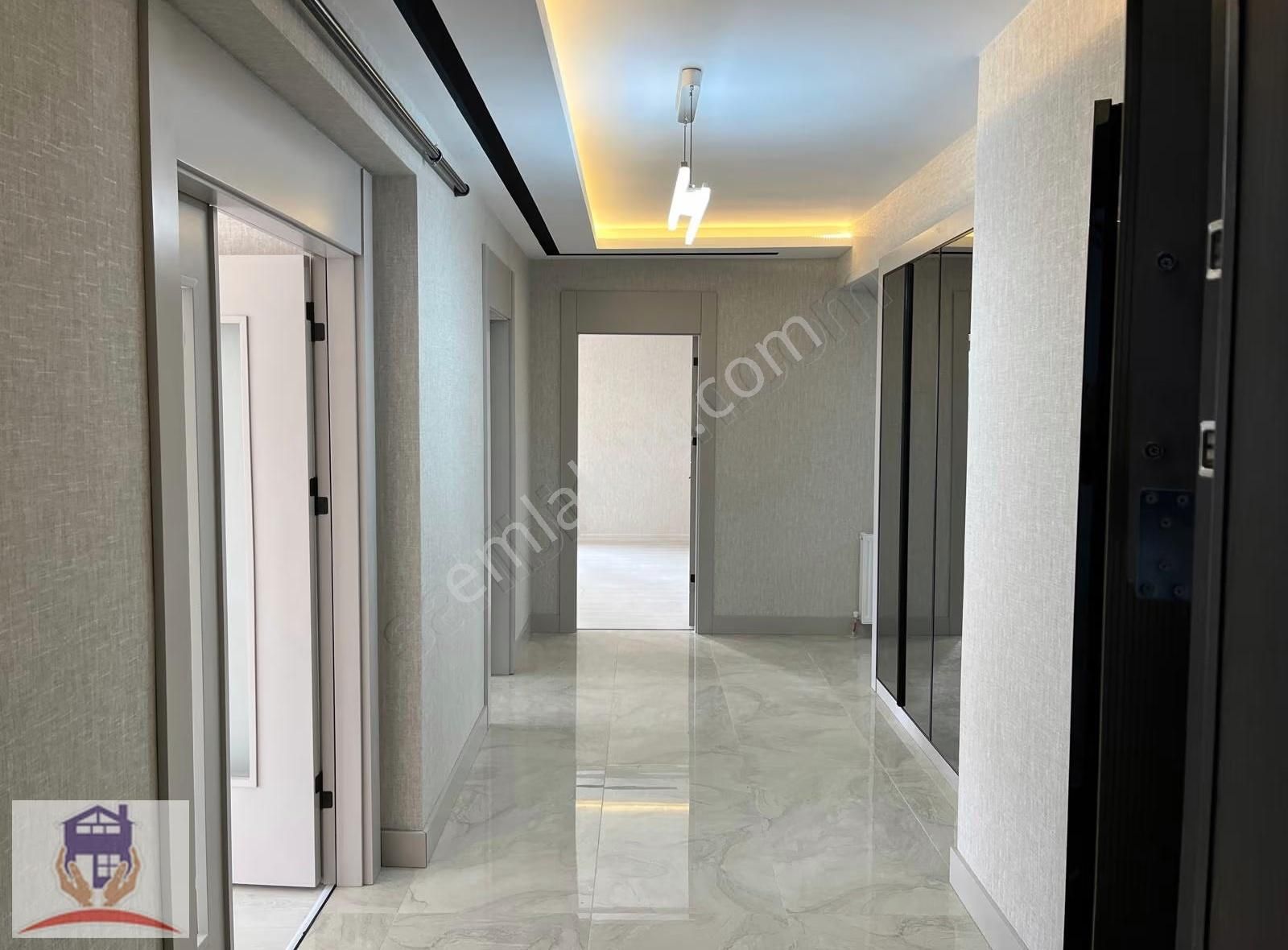 Hakan Akbıyık Okulu Yakını Bulvar Cepheli Süper Lüks 4+1 Daire - Görsel 23