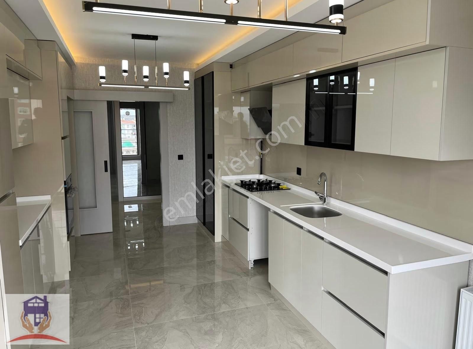 Hakan Akbıyık Okulu Yakını Bulvar Cepheli Süper Lüks 4+1 Daire - Görsel 21