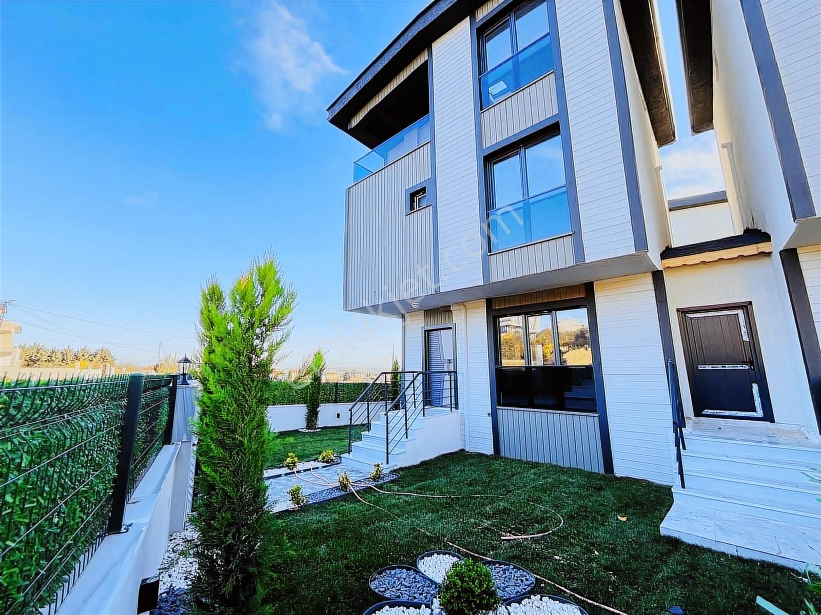Kartallar'dan Yüksek Kredili,masrafsız, Bahçeli Yazlık Villa. - Görsel 31