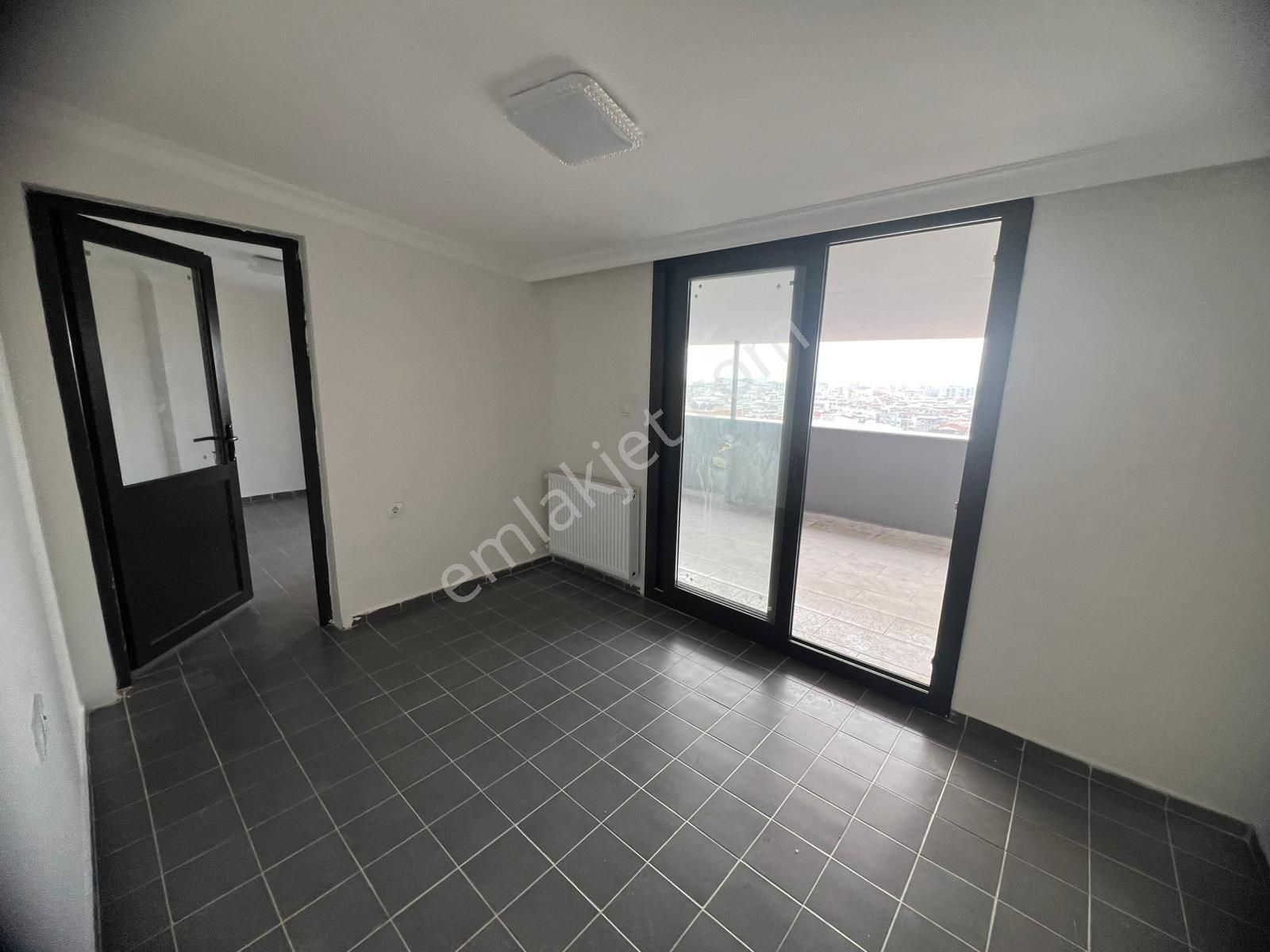 Çiğli Merkezde Sahibinden Dubleks Kiralık Daire - Görsel 22