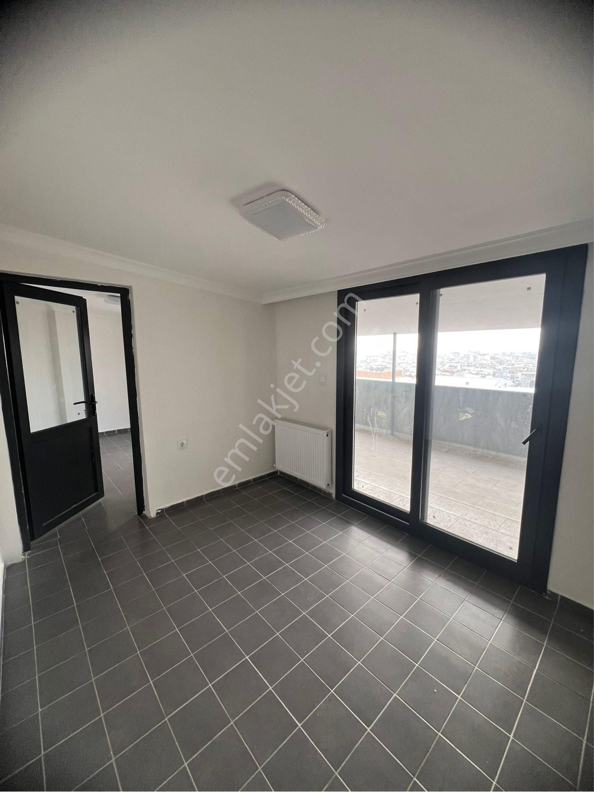 Çiğli Merkezde Sahibinden Dubleks Kiralık Daire - Görsel 17