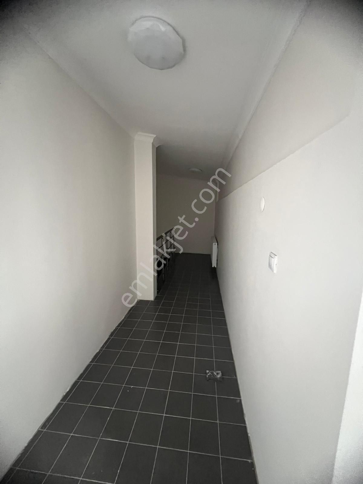 Çiğli Merkezde Sahibinden Dubleks Kiralık Daire - Görsel 21