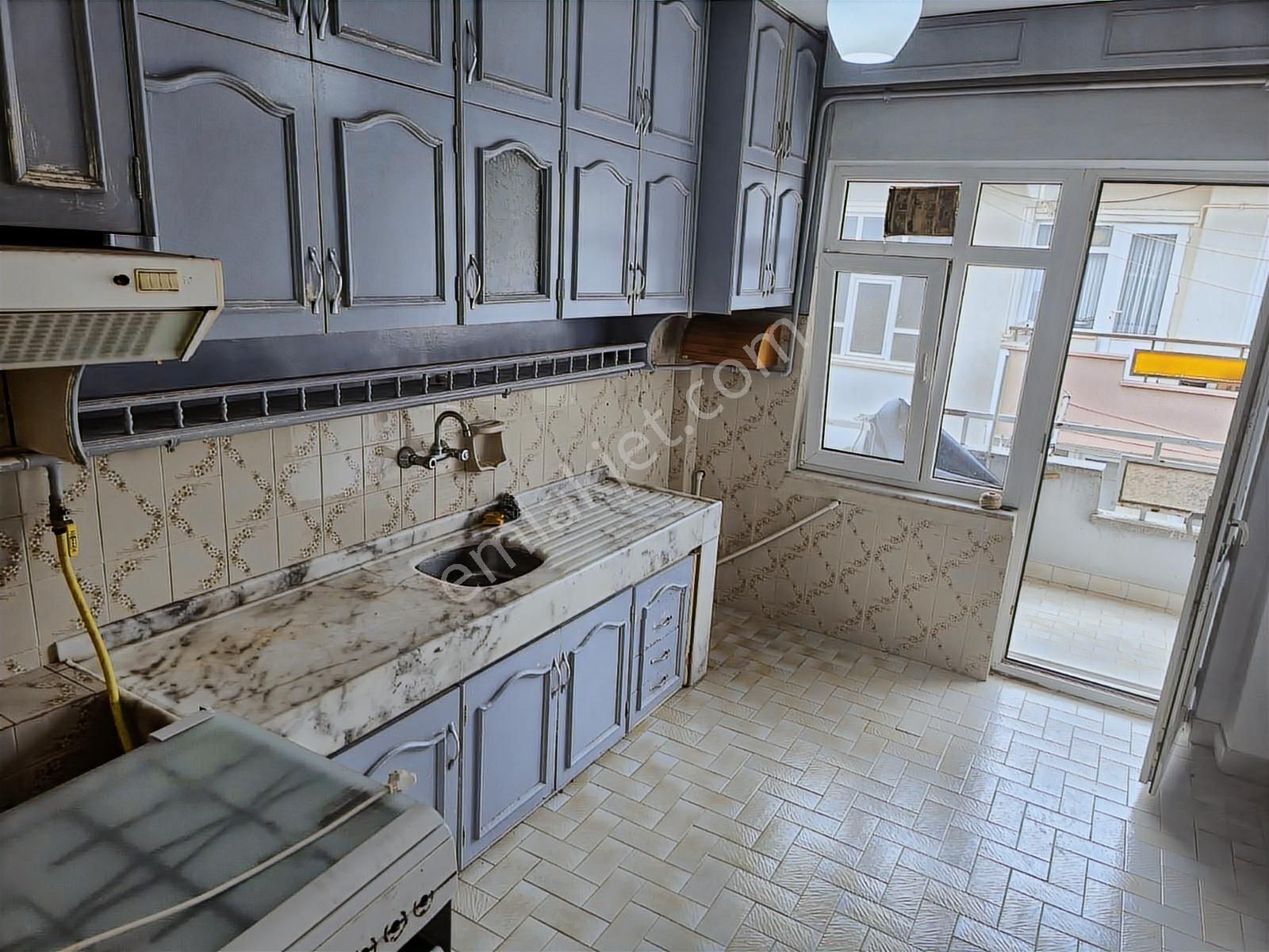 Realty World Adapazarı Akıncılar 120m2 3 Balkonlu Depolu Boş 3+1 - Görsel 14