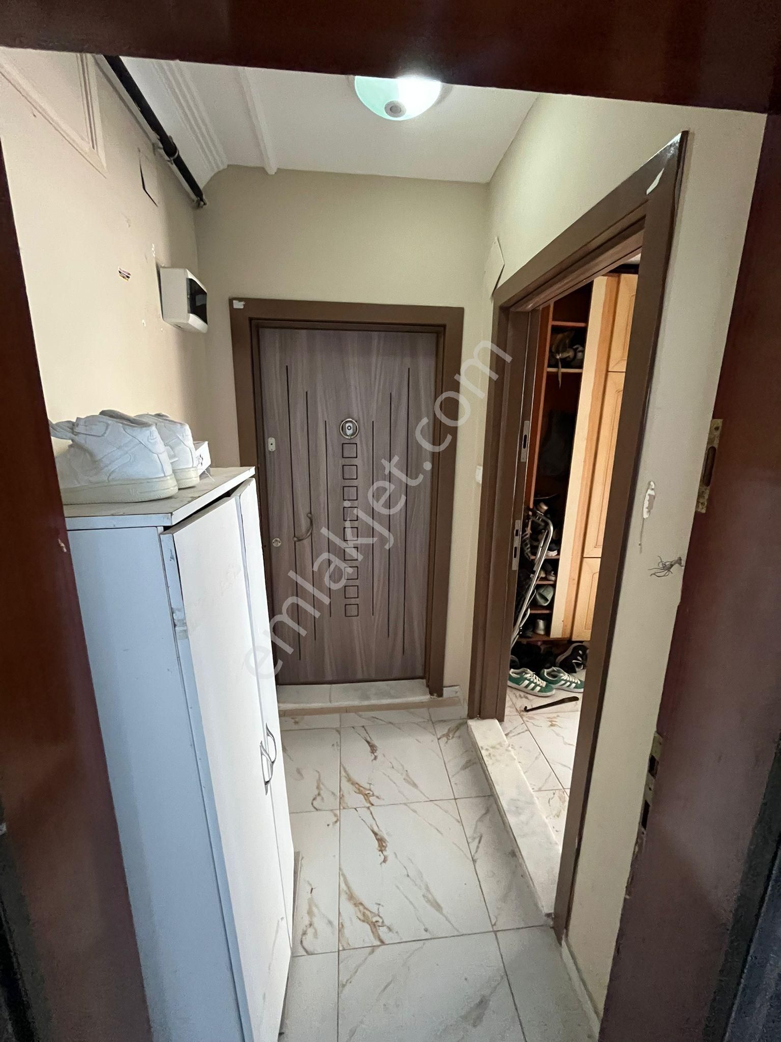5+1 Güzelyalı Hasarsız 10-10 Katı 3banyo 235m2 Dgaz Kapalı Mutfak Sabahtan Akşama Güneş İçinde - Görsel 18