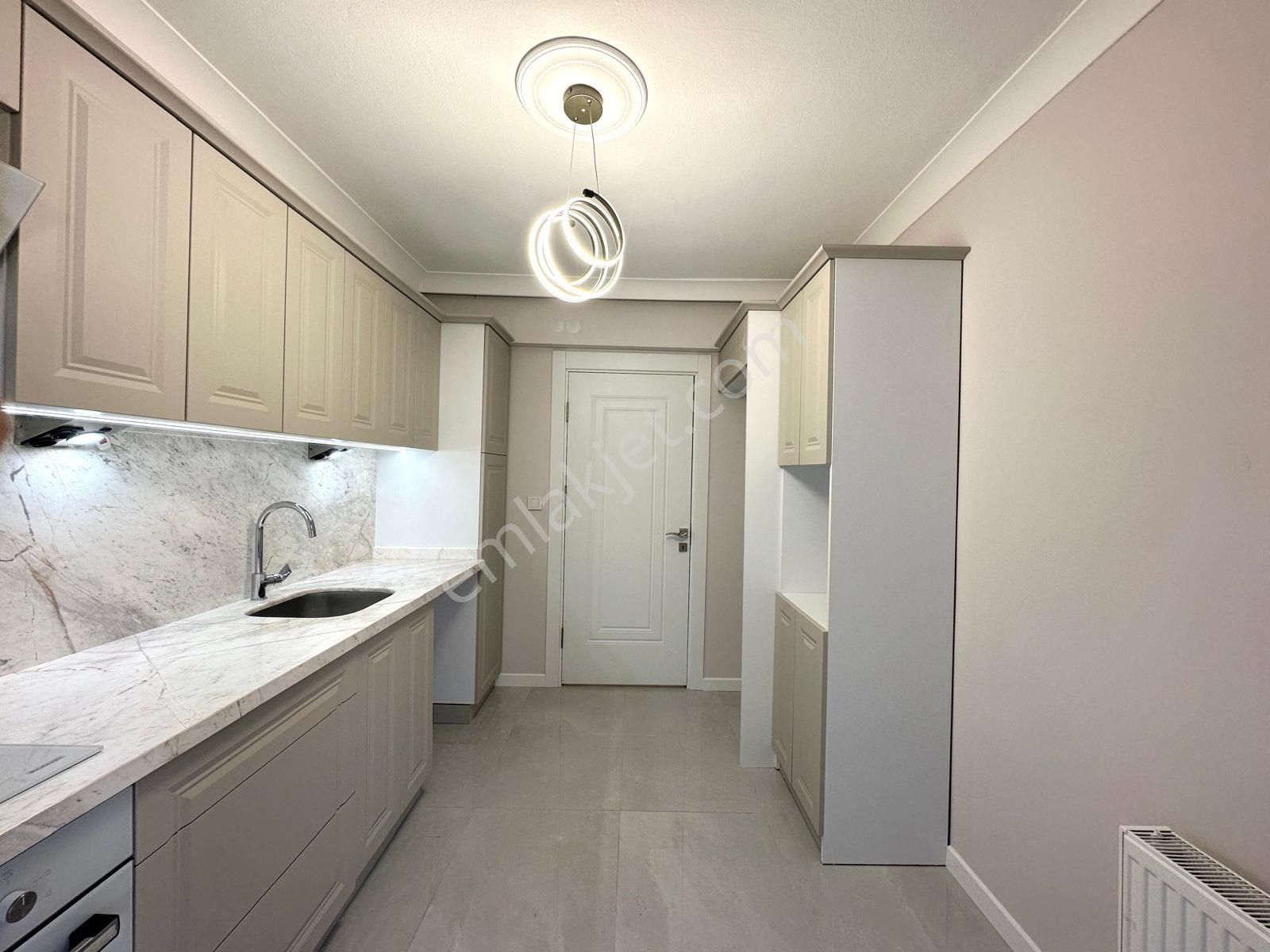 🏡 Referans'dan Akçay'da Ön Cephe Full Yapılı Arakat 3+1 Daire - Görsel 32