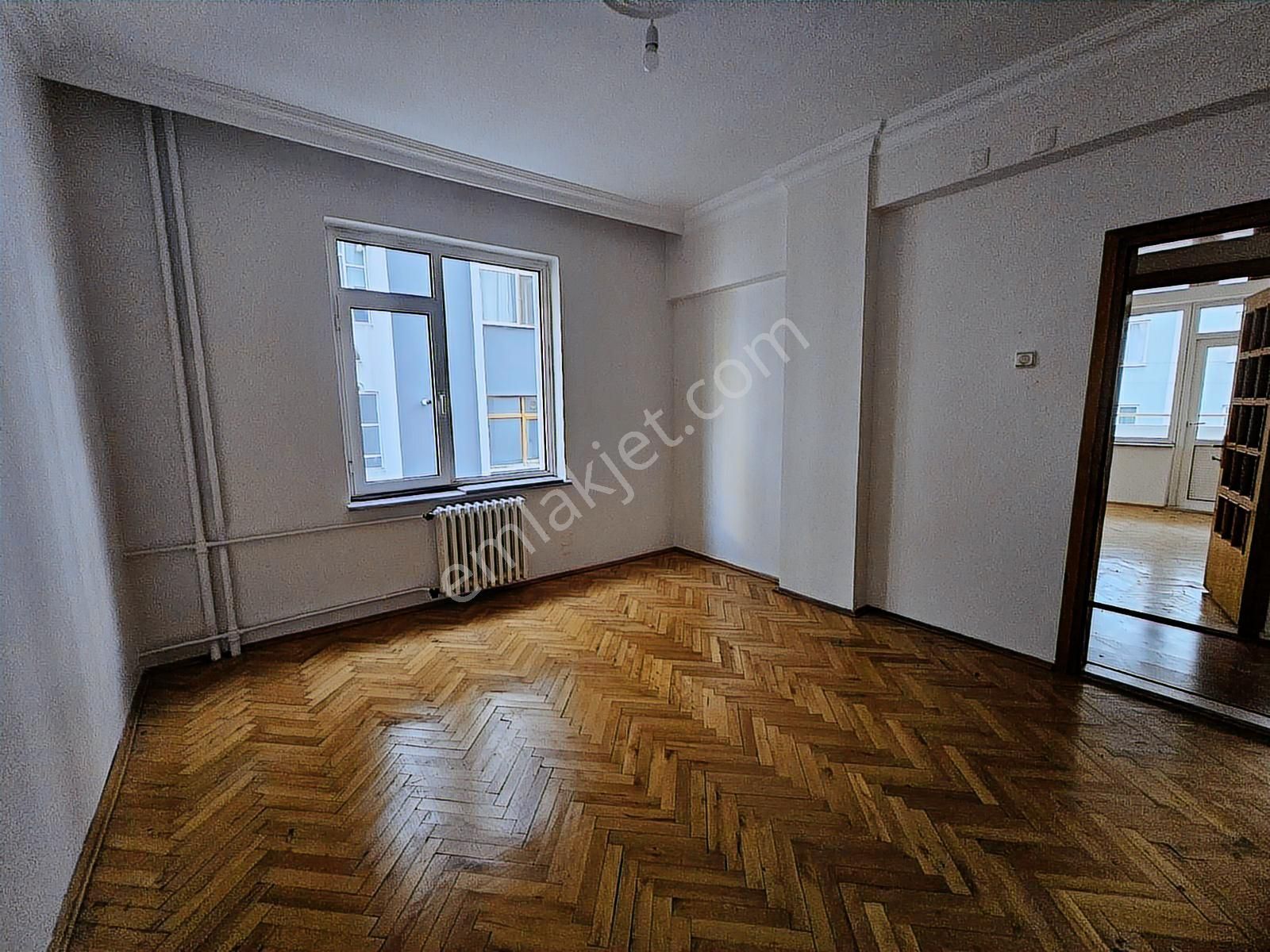 Metin Gönülalan'dan Yaka Meramda 4+1 Kiralık Geniş Daire - Görsel 28