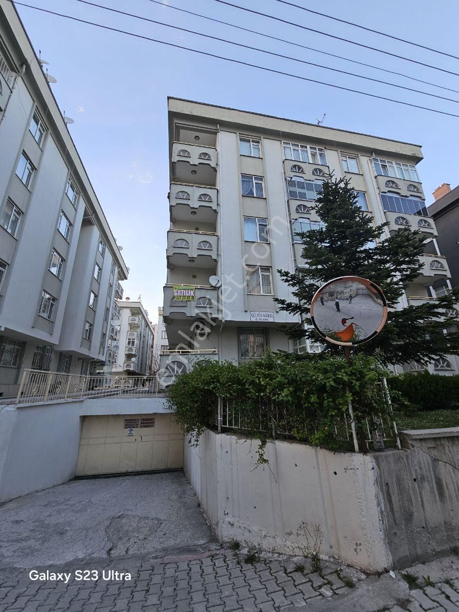 Metin Gönülalan'dan Yaka Meramda 4+1 Kiralık Geniş Daire - Görsel 12