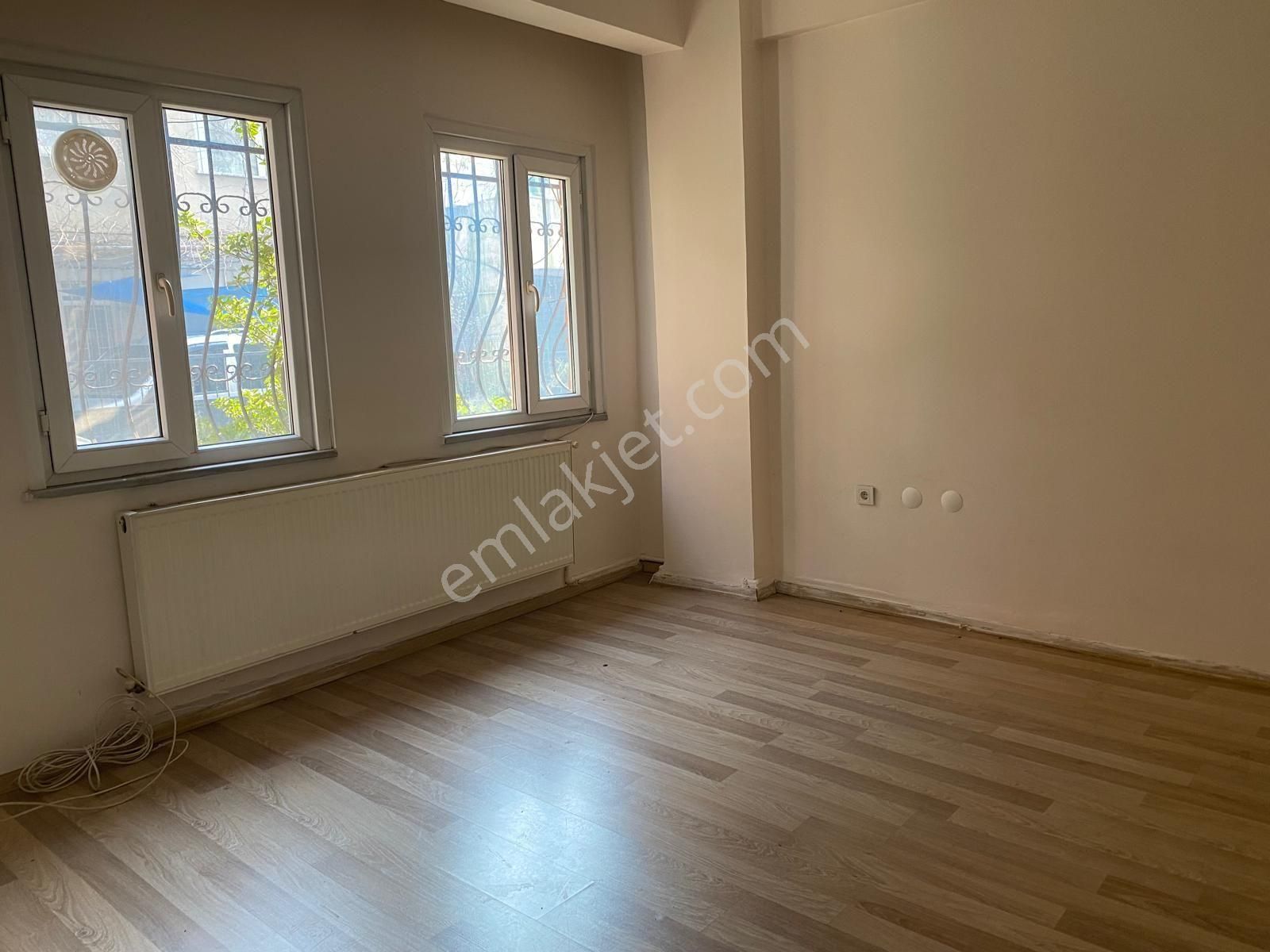 Sarıyer Ptt Mahallesinde Satılık 1+1 Dıre - Görsel 7