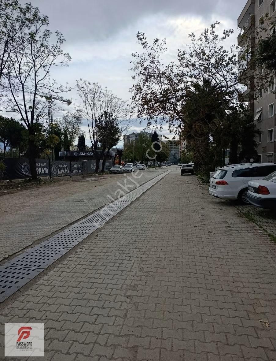 Mansuroğlu Mahallesinde Bizim Konak Sitesinde Kiralık Daire - Görsel 9