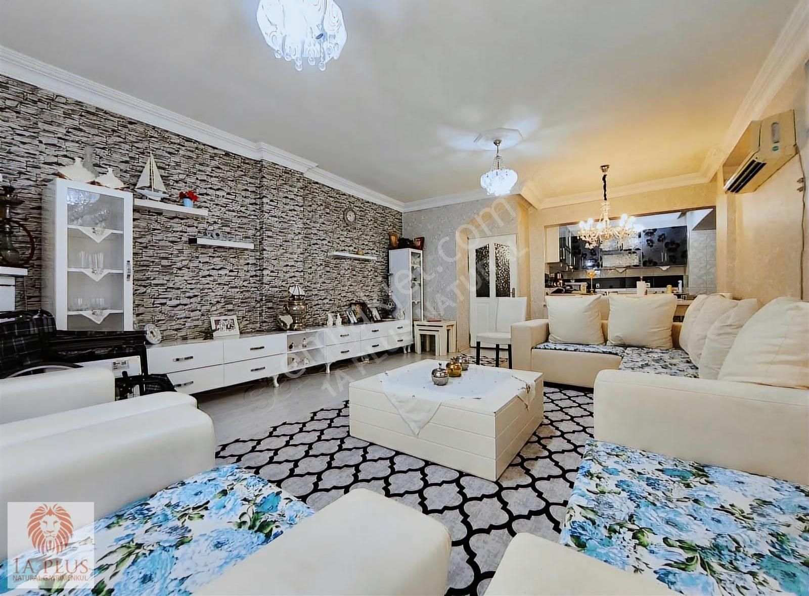 Antalya'da Şehrin İçinde 4+1 280 M2 Müstakil Tadında Triplex - Görsel 7