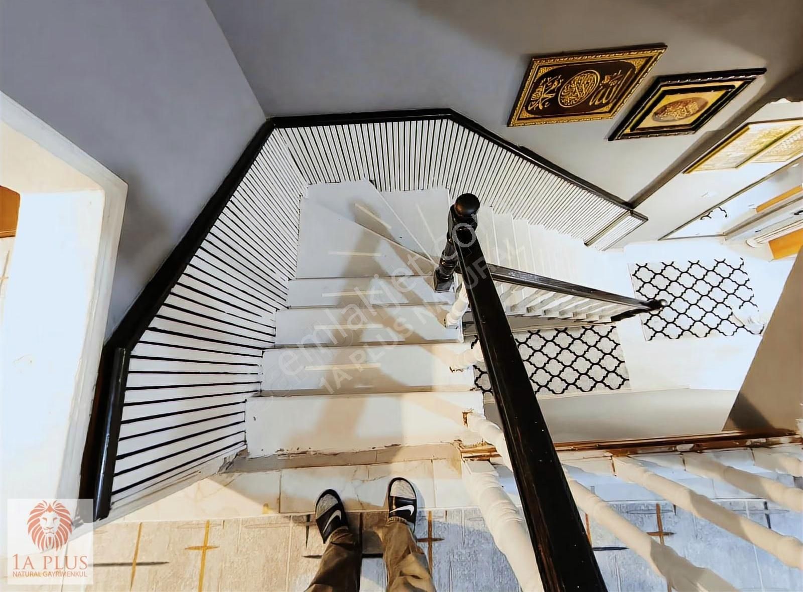 Antalya'da Şehrin İçinde 4+1 280 M2 Müstakil Tadında Triplex - Görsel 33
