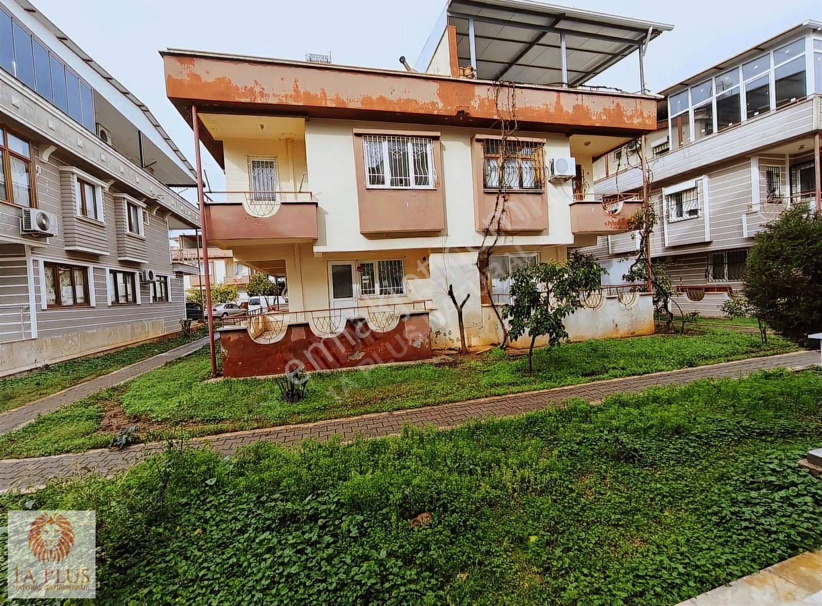Antalya'da Şehrin İçinde 4+1 280 M2 Müstakil Tadında Triplex - Görsel 10