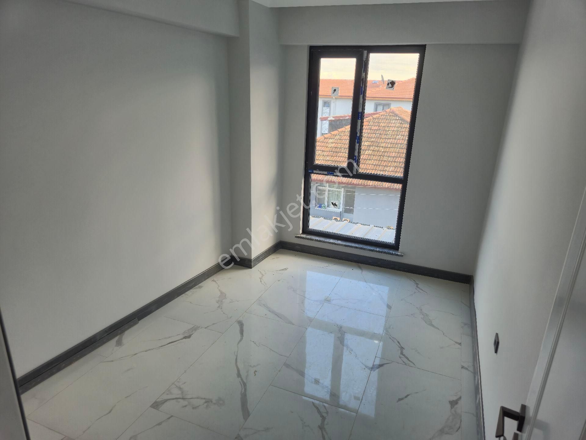 Realty World'dan Kartepe Derbent'te 140m2 Manzaralı Sıfır Boş Dubleks 4+1 - Görsel 13