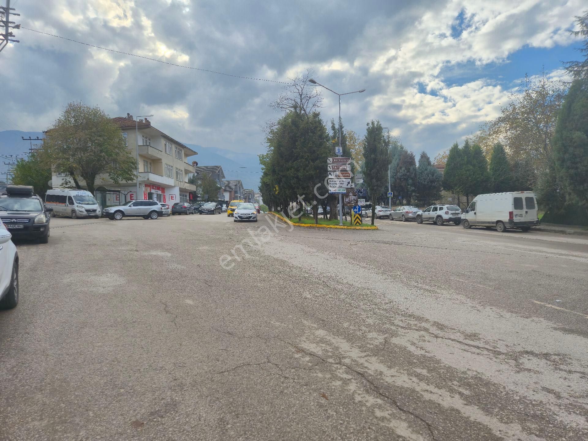 Realty World'dan Kartepe Derbent'te 140m2 Manzaralı Sıfır Boş Dubleks 4+1 - Görsel 33