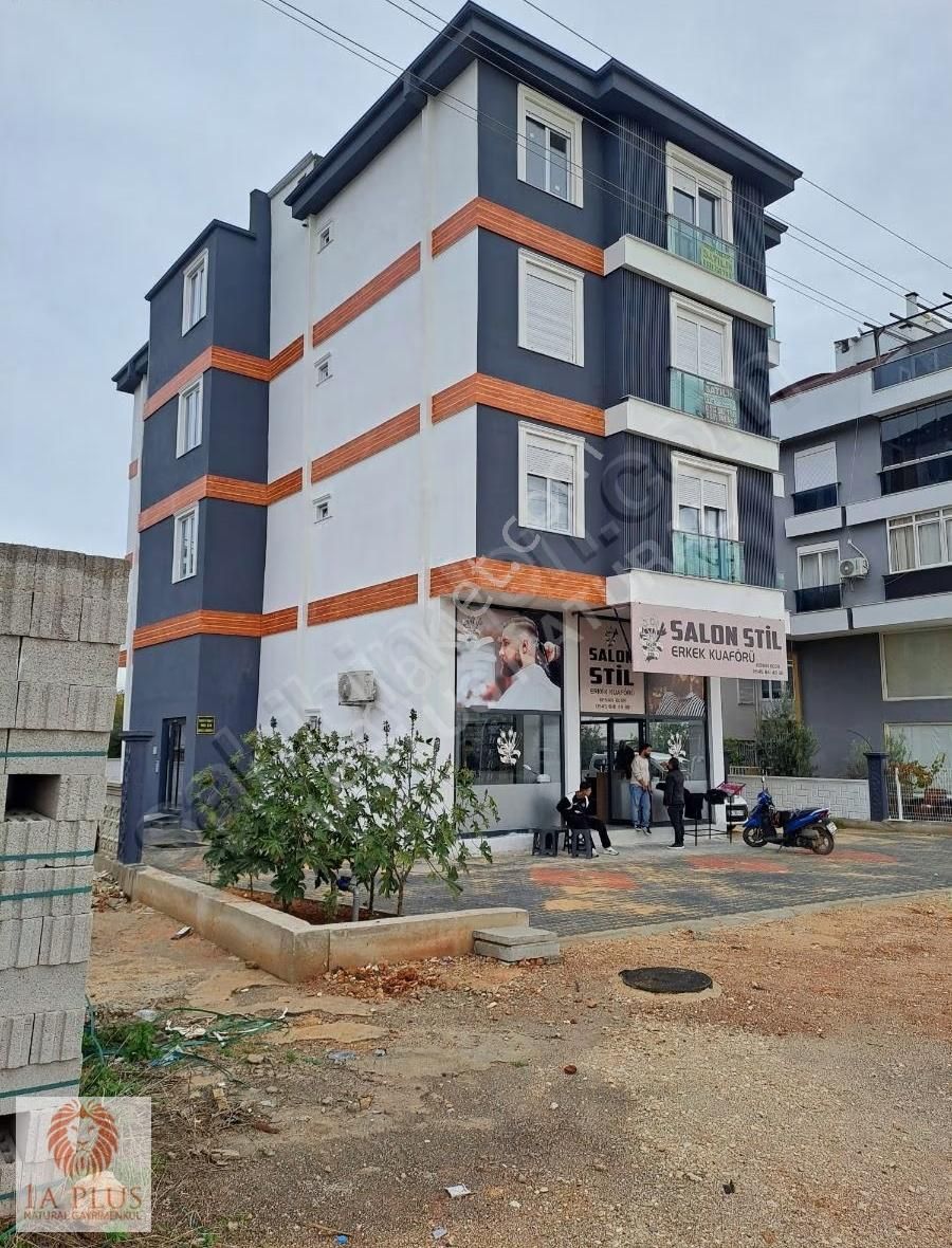 Tramvaya Çok Yakın Asansörlü Balkonlu 2+1 100m2 Satılık Daire - Görsel 26