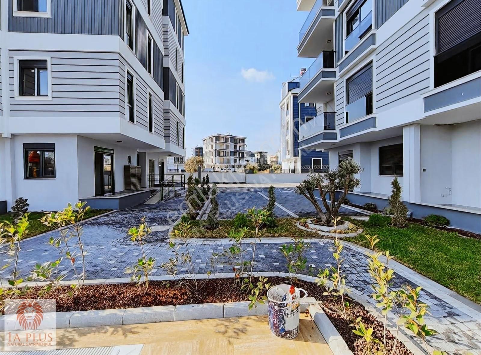 Şelale Yakını 3+1 Havuzlu Ebeveyn Banyolu Ultra Lüx Daireler