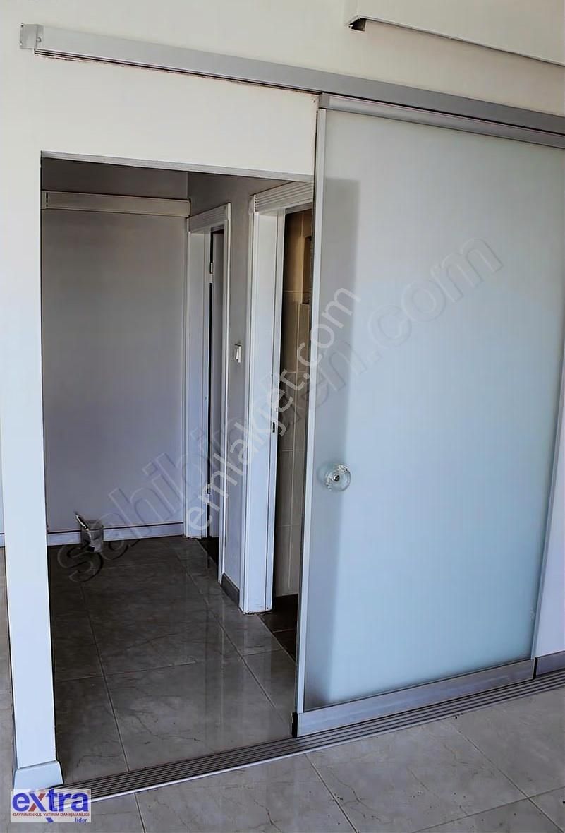 Alacaatlı Caddesi Anchor'da Yapılı Ofis - Görsel 2
