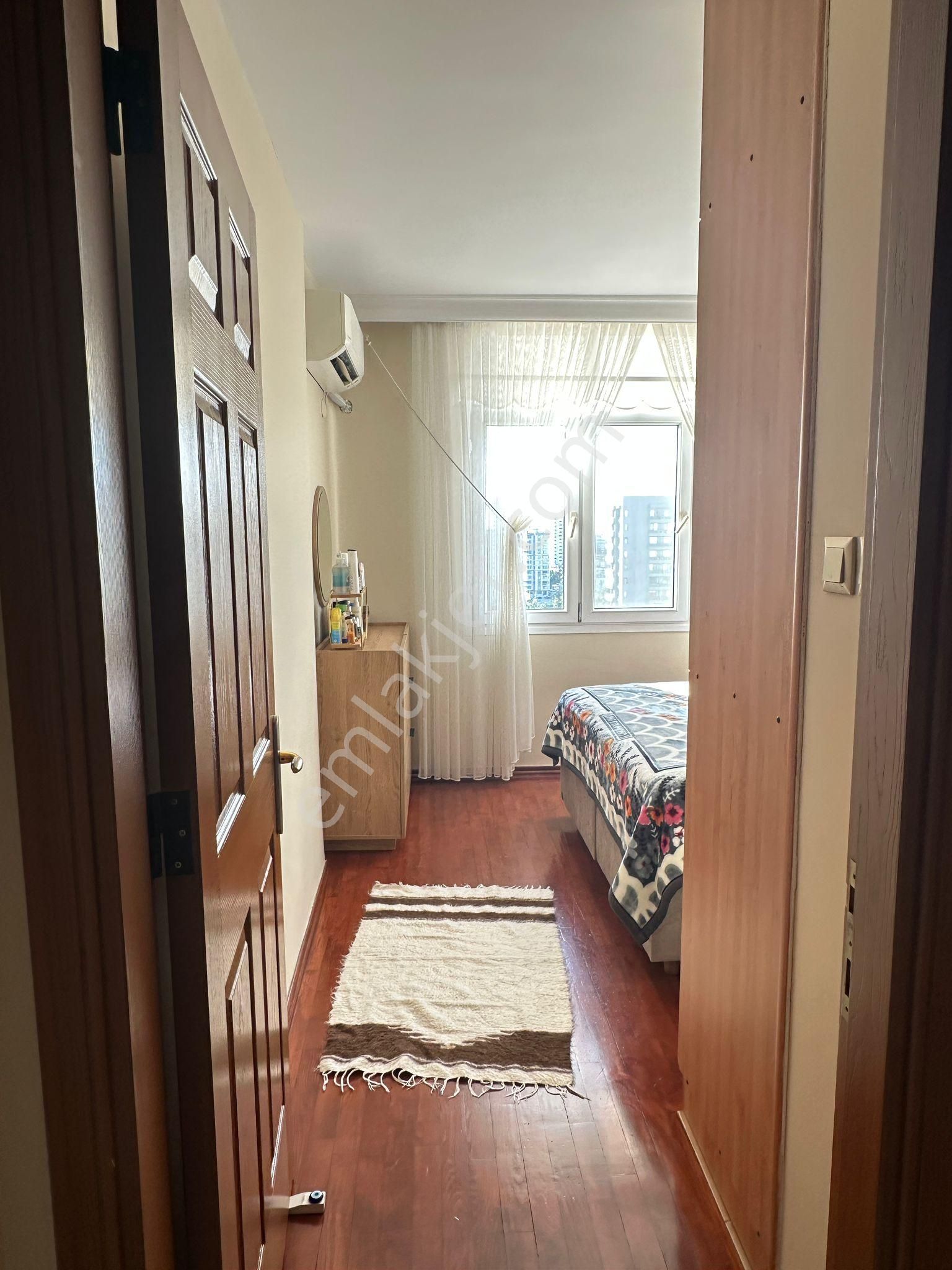 3+1beyazevler Göl Manzaralı Geniş Ferrah Masrafsız 10-9katı İskanlı 170m2 Kat Mülkiyetli Hasarsız - Görsel 22