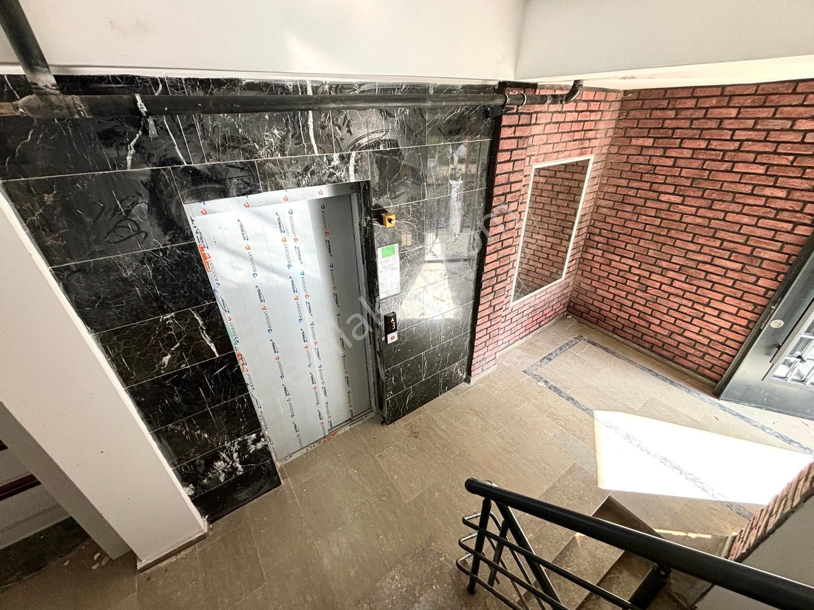 🏡 Referans'tan Altınkum'da Ön Cephe Yeni Bina Ara Kat 2+1 Daire - Görsel 7