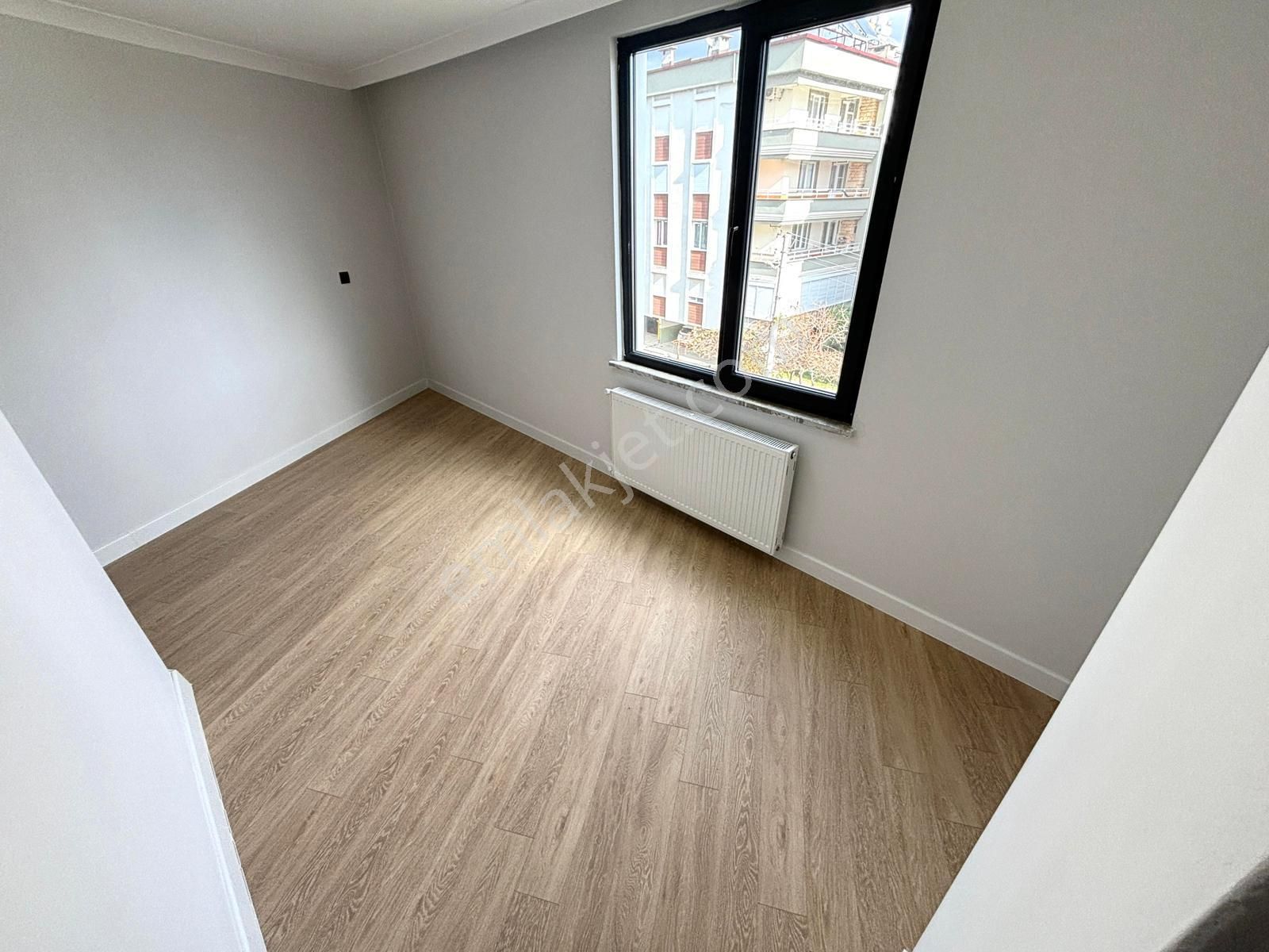 🏡 Referans'tan Altınkum'da Ön Cephe Yeni Bina Ara Kat 2+1 Daire - Görsel 35