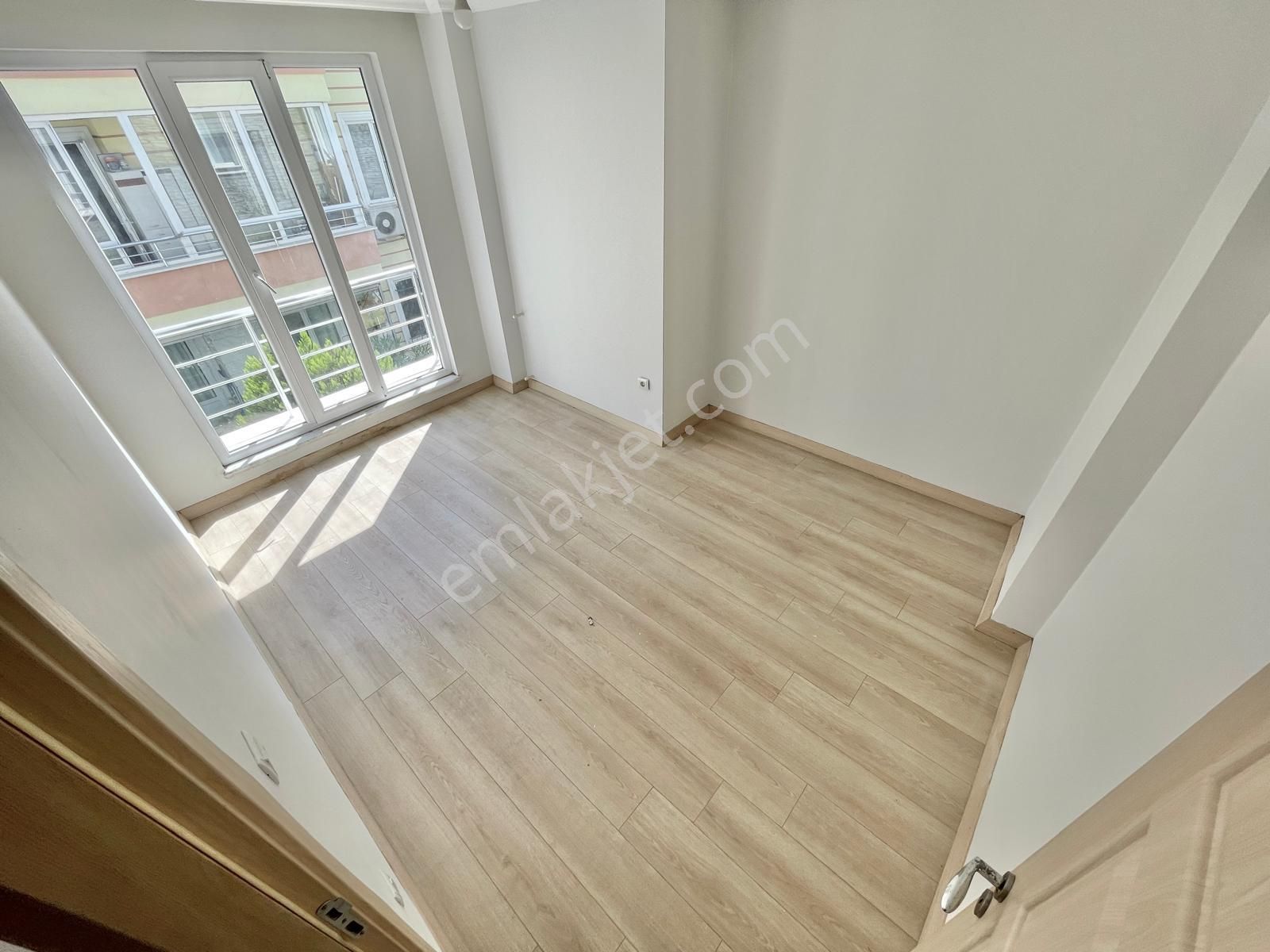 Berkay Demirel'den Akçayda Ayrı Mutfak Cam Balkonlu 2+1 Daire - Görsel 11