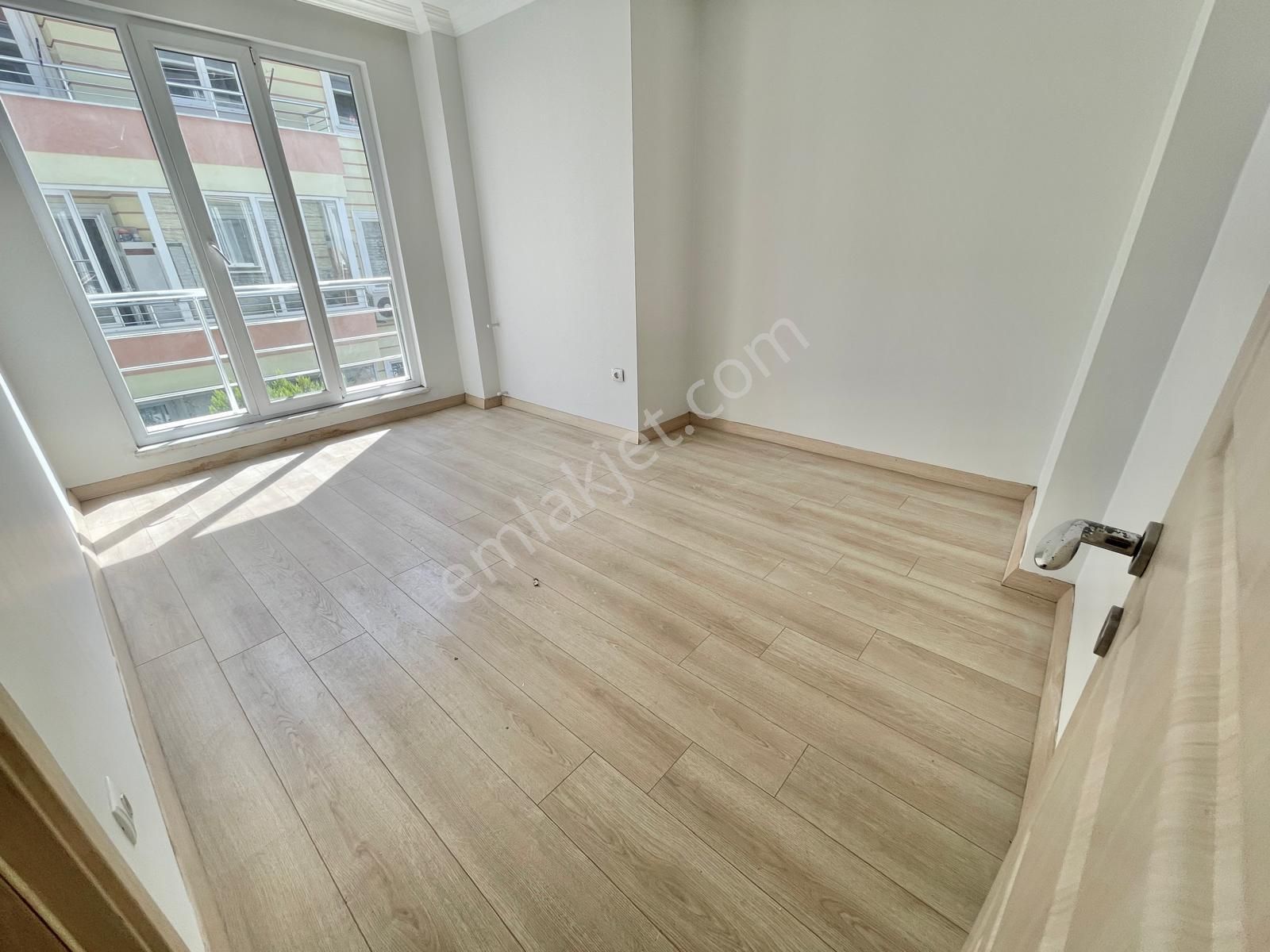 Berkay Demirel'den Akçayda Ayrı Mutfak Cam Balkonlu 2+1 Daire - Görsel 27