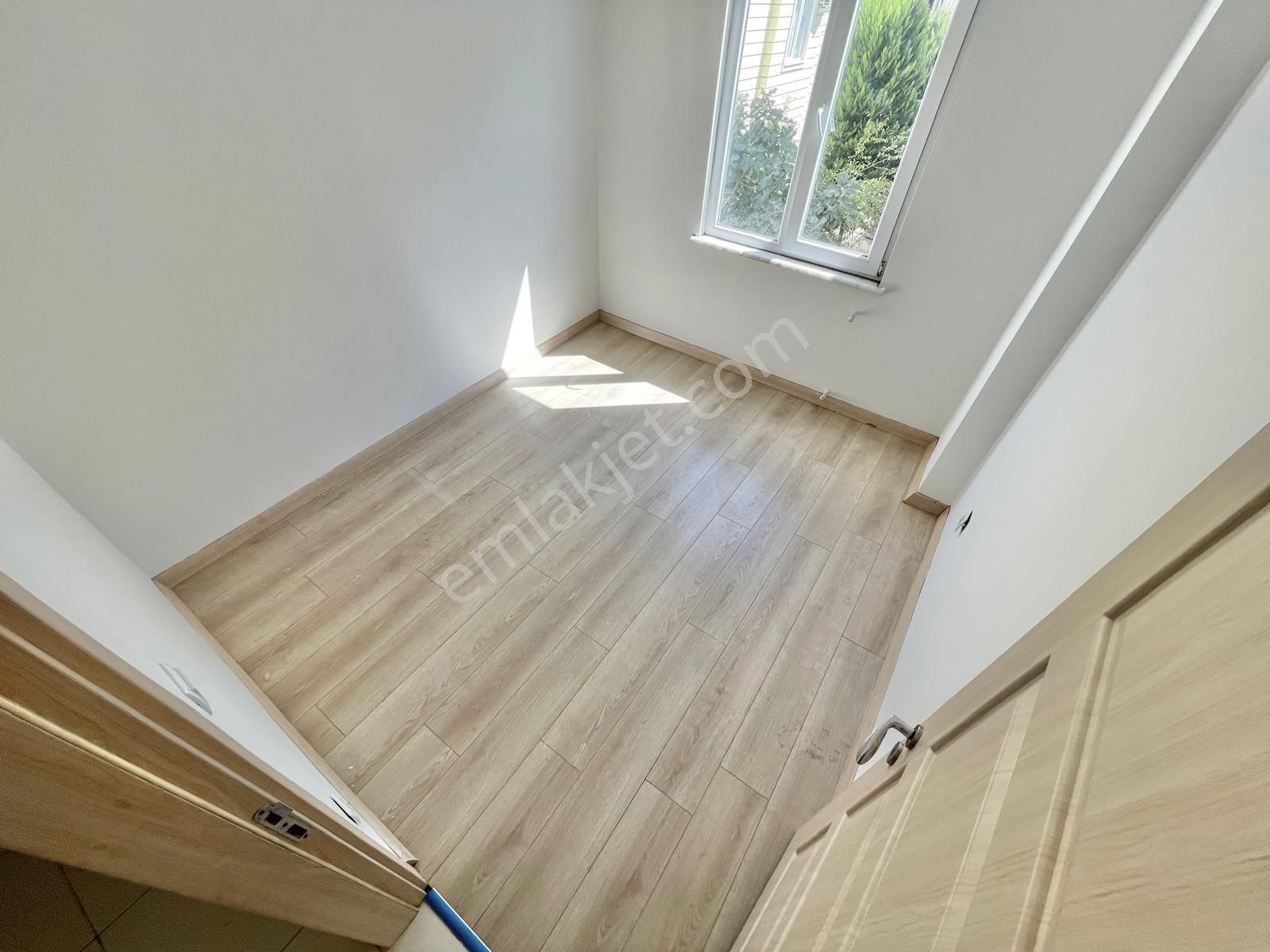 Berkay Demirel'den Akçayda Ayrı Mutfak Cam Balkonlu 2+1 Daire - Görsel 28