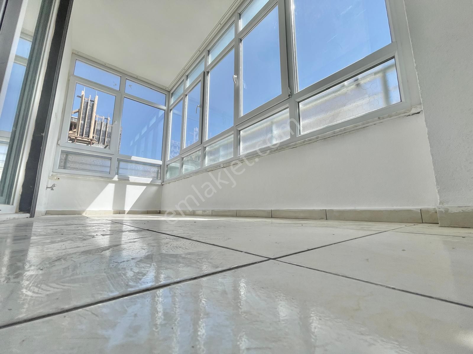 Berkay Demirel'den Akçayda Ayrı Mutfak Cam Balkonlu 2+1 Daire - Görsel 18