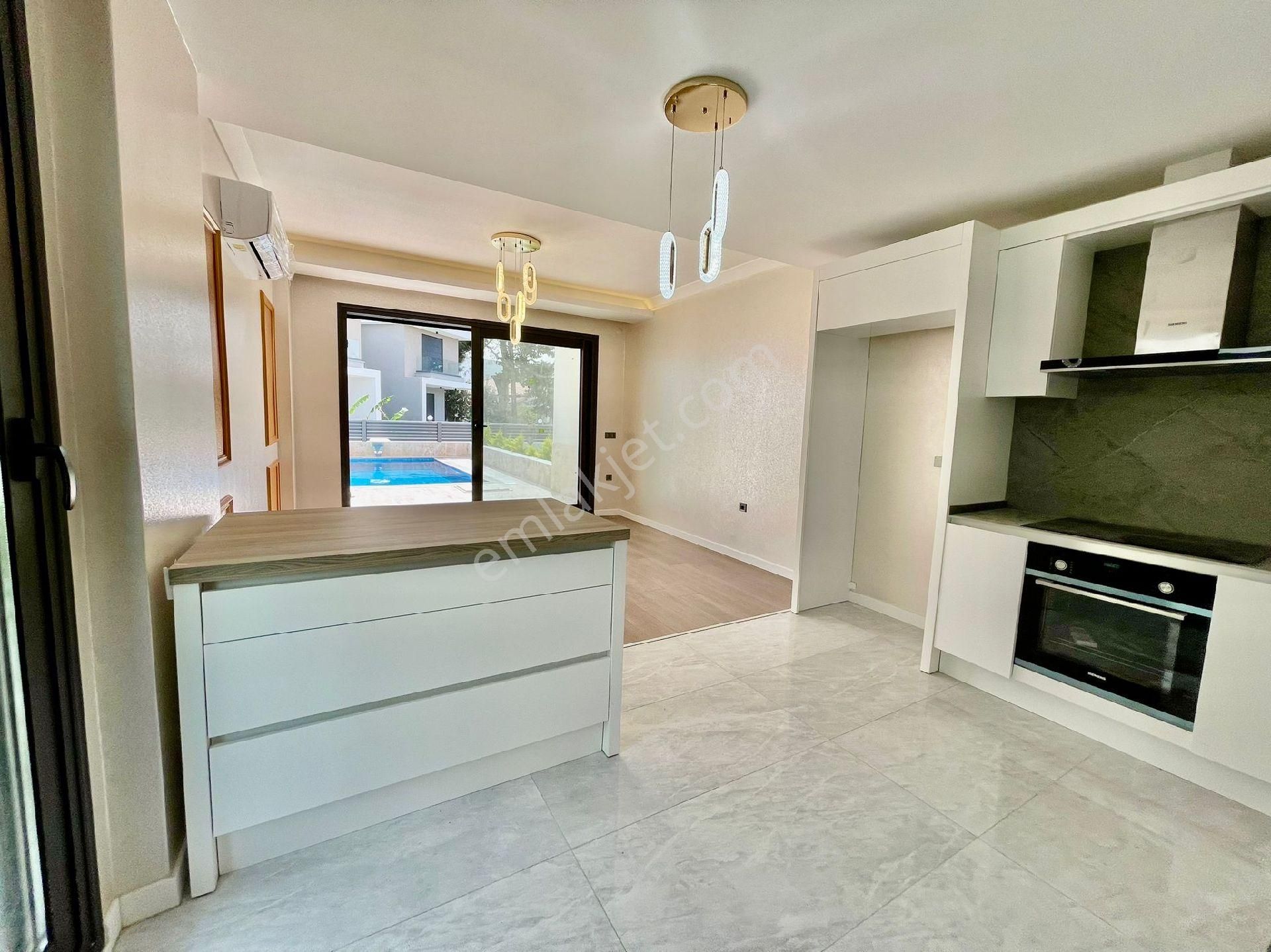 Çeşme Alaçatı'da Müstakıl Havuzlu Ultra Lüks Satılık Vılla - Görsel 8