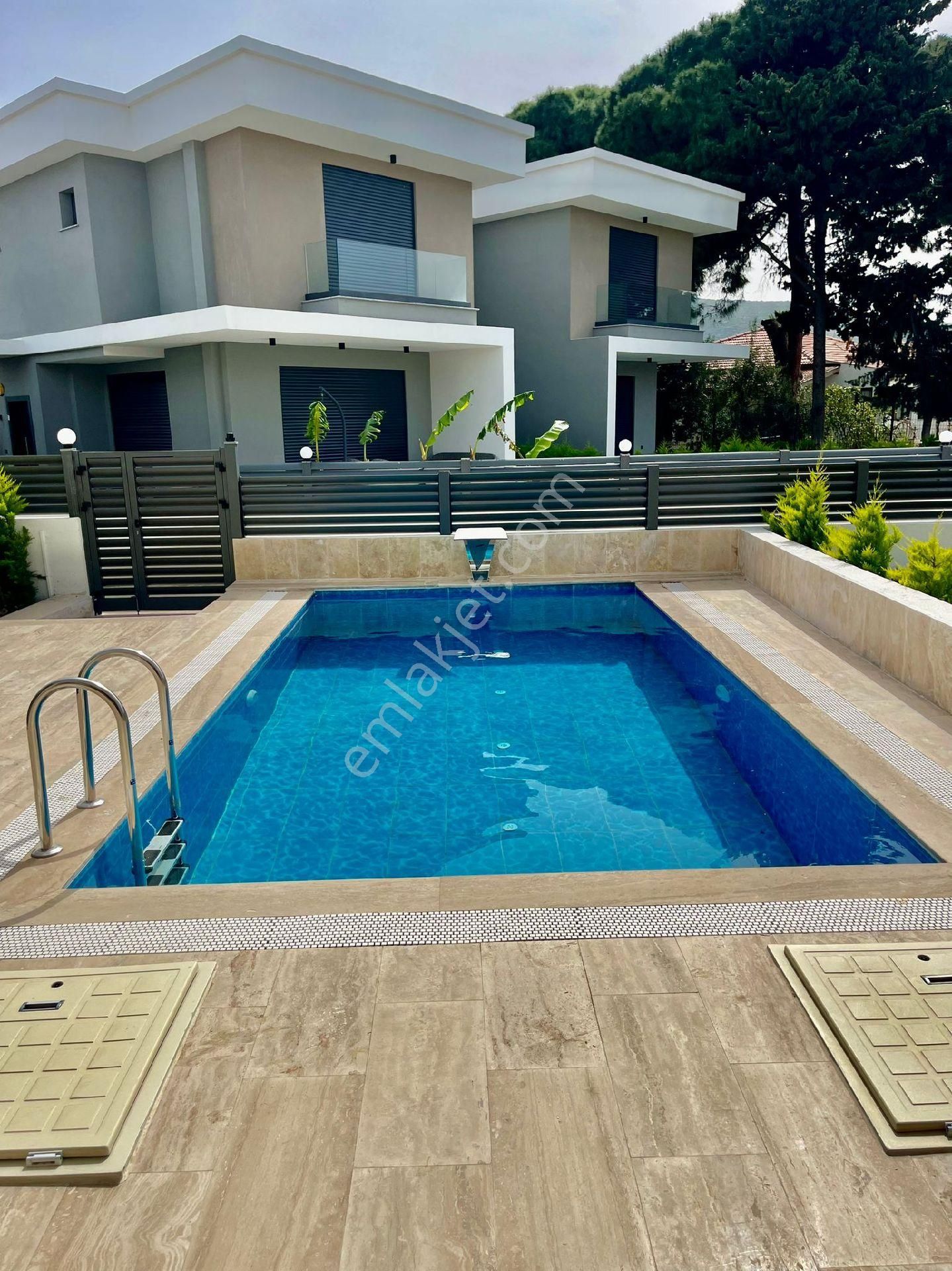 Çeşme Alaçatı'da Müstakıl Havuzlu Ultra Lüks Satılık Vılla - Görsel 5