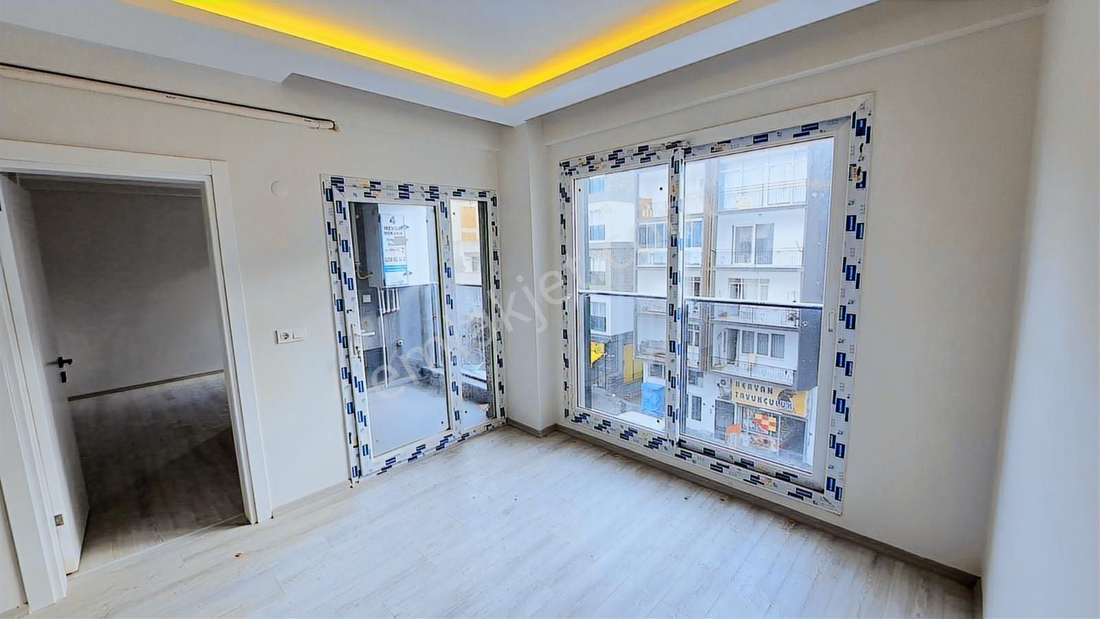 Kuşadası Merkezde Yatırıma Uygun Satılık 1+1