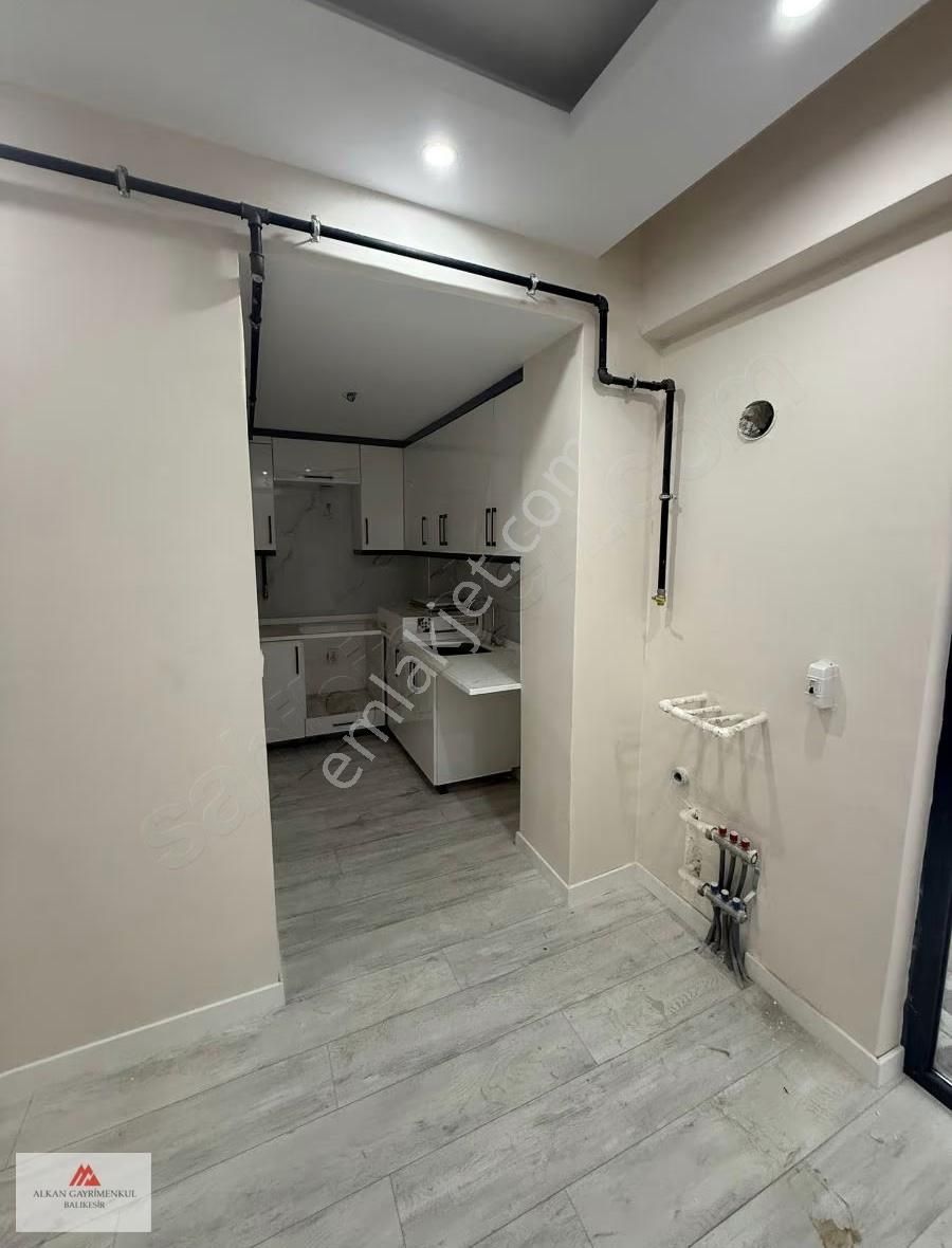 Cakmak Caddesi Sıfır 1+1 Fırsat Satılık Daıre - Görsel 6
