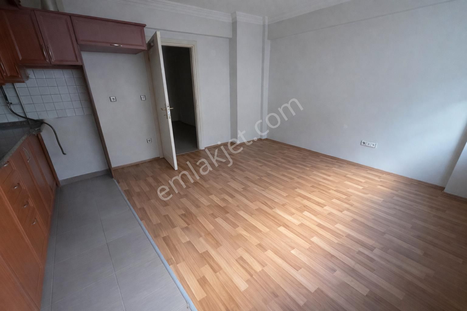 Rami Merkezde | 85m² Net | Güney Cephe | Masrafsız 2+1 | Krediye Uygun Fırsat
