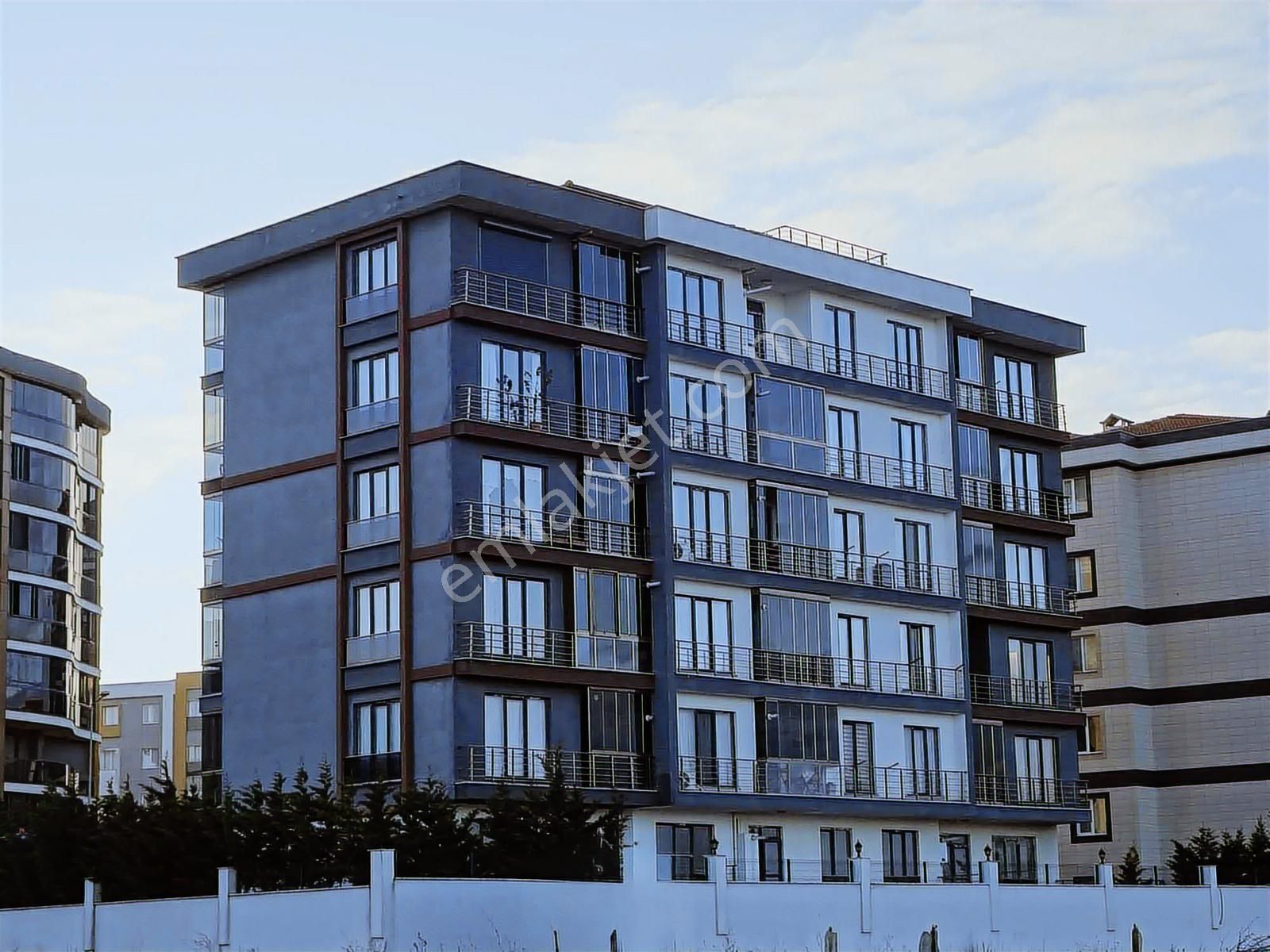 Onay 'dan Çerkezköy Tepe De Butik Sitede Arakat 2+1 Lüks Daire - Görsel 29