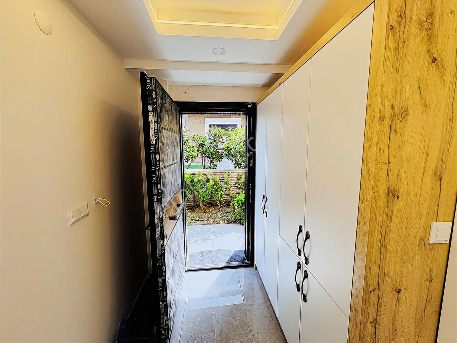 Kuşadası Davutlar'da 360m2 Arsa İçinde Satılık 5+1 Villa - Görsel 15