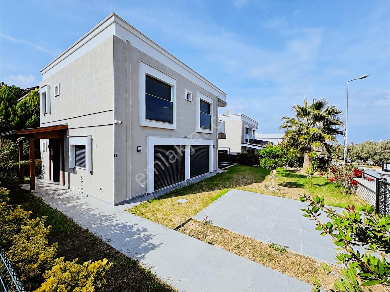Kuşadası Davutlar'da 360m2 Arsa İçinde Satılık 5+1 Villa - Görsel 34