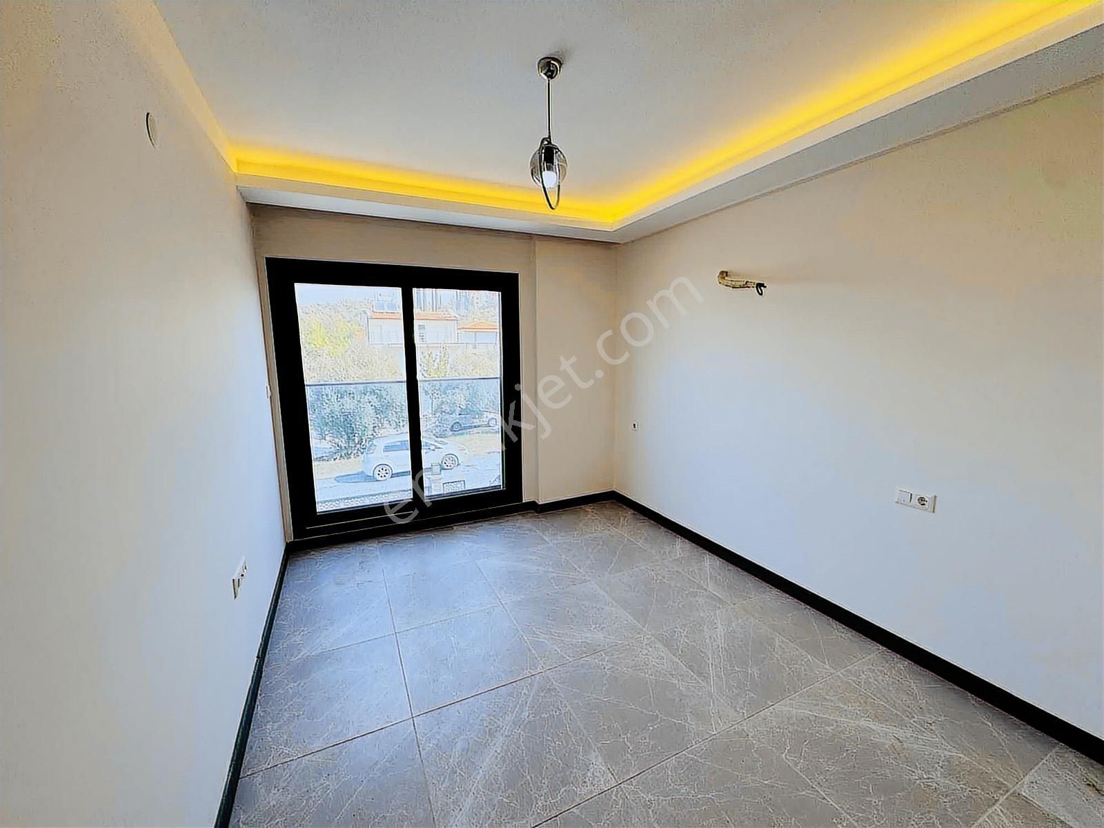 Kuşadası Davutlar'da 360m2 Arsa İçinde Satılık 5+1 Villa - Görsel 12