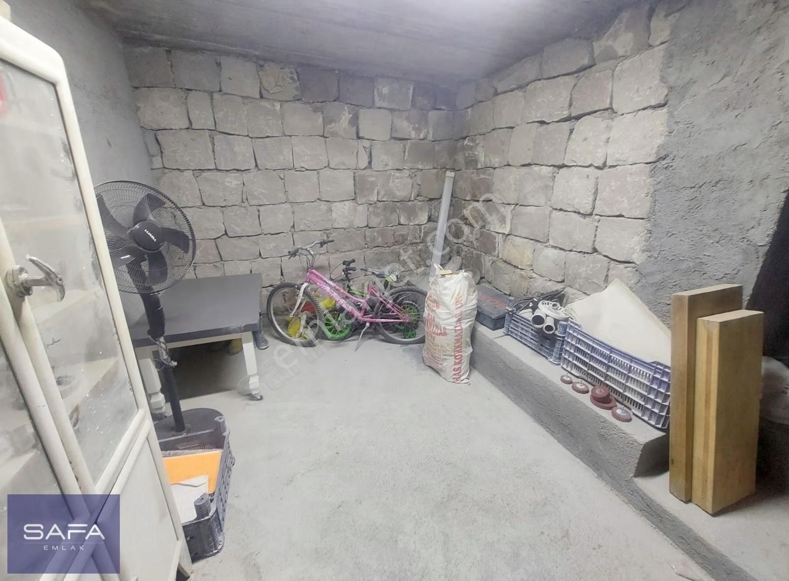 Buğdaylı Mahallesinde Satılık 900m2 Kapalı Alanlı Villa - Görsel 4