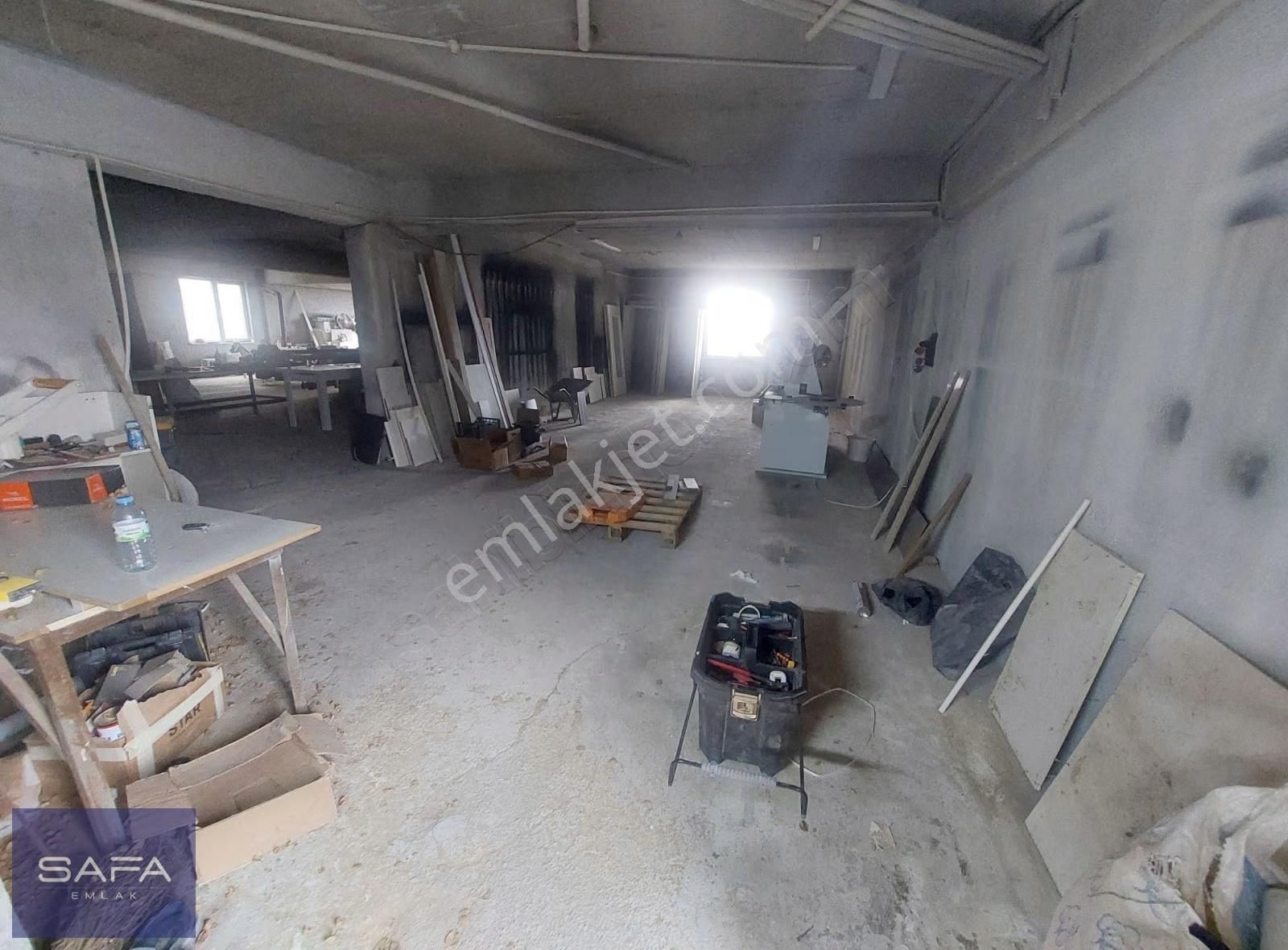 Buğdaylı Mahallesinde Satılık 900m2 Kapalı Alanlı Villa - Görsel 18