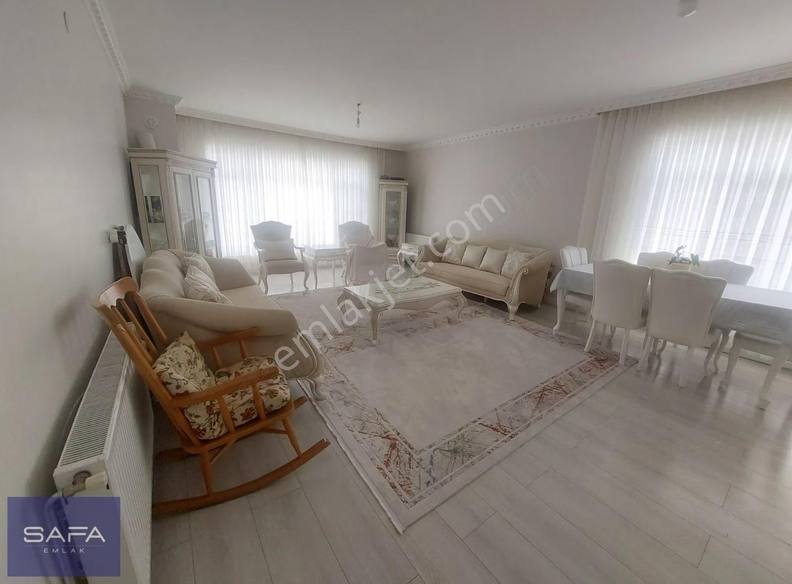 Buğdaylı Mahallesinde Satılık 900m2 Kapalı Alanlı Villa - Görsel 8