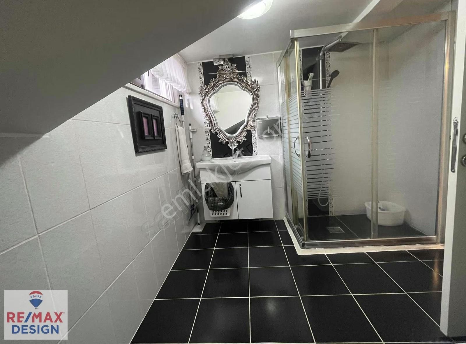 Remax Desıgn Satılık 5+1 Daire - Görsel 26